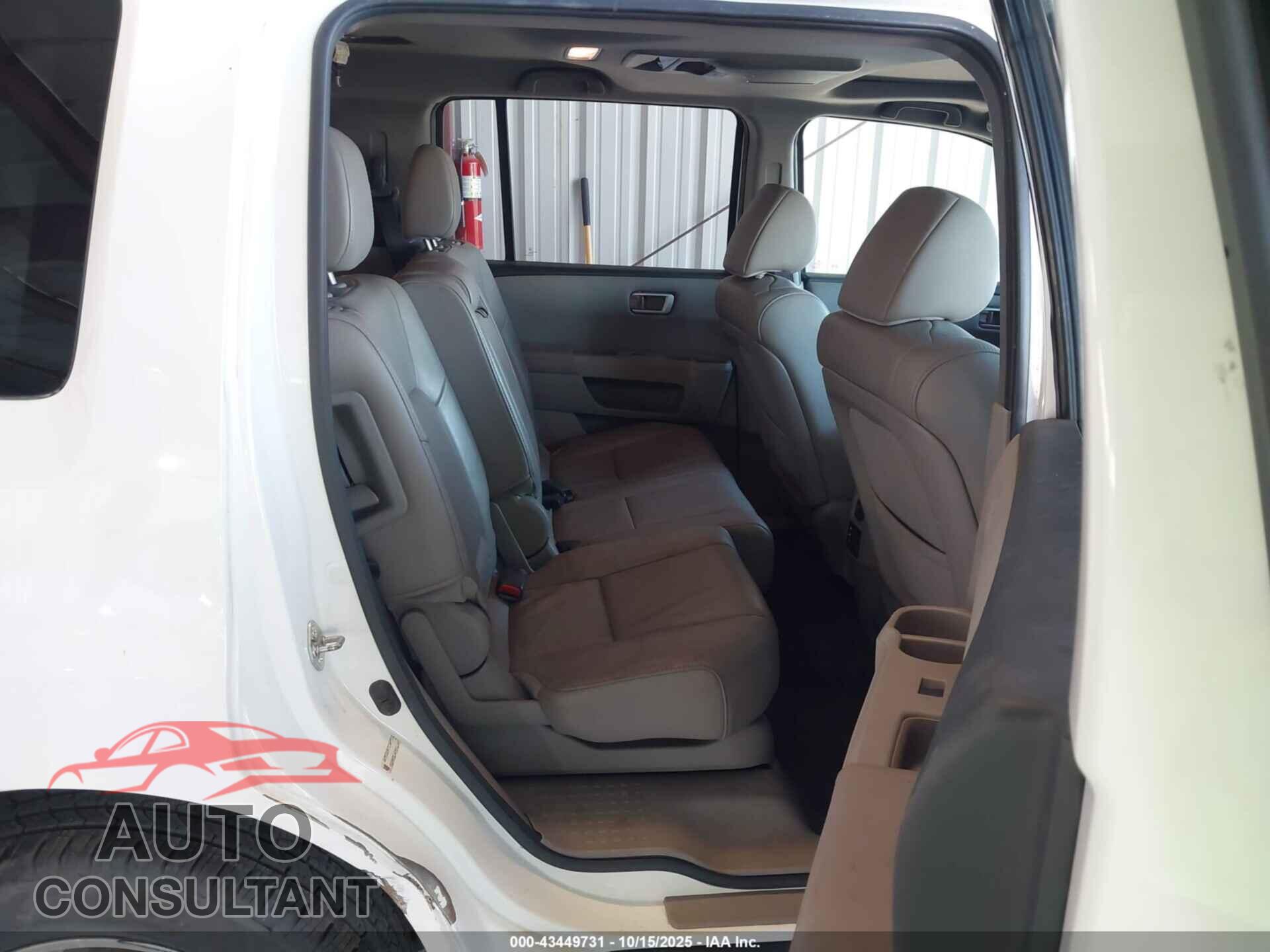 HONDA PILOT 2012 - 5FNYF4H66CB075874