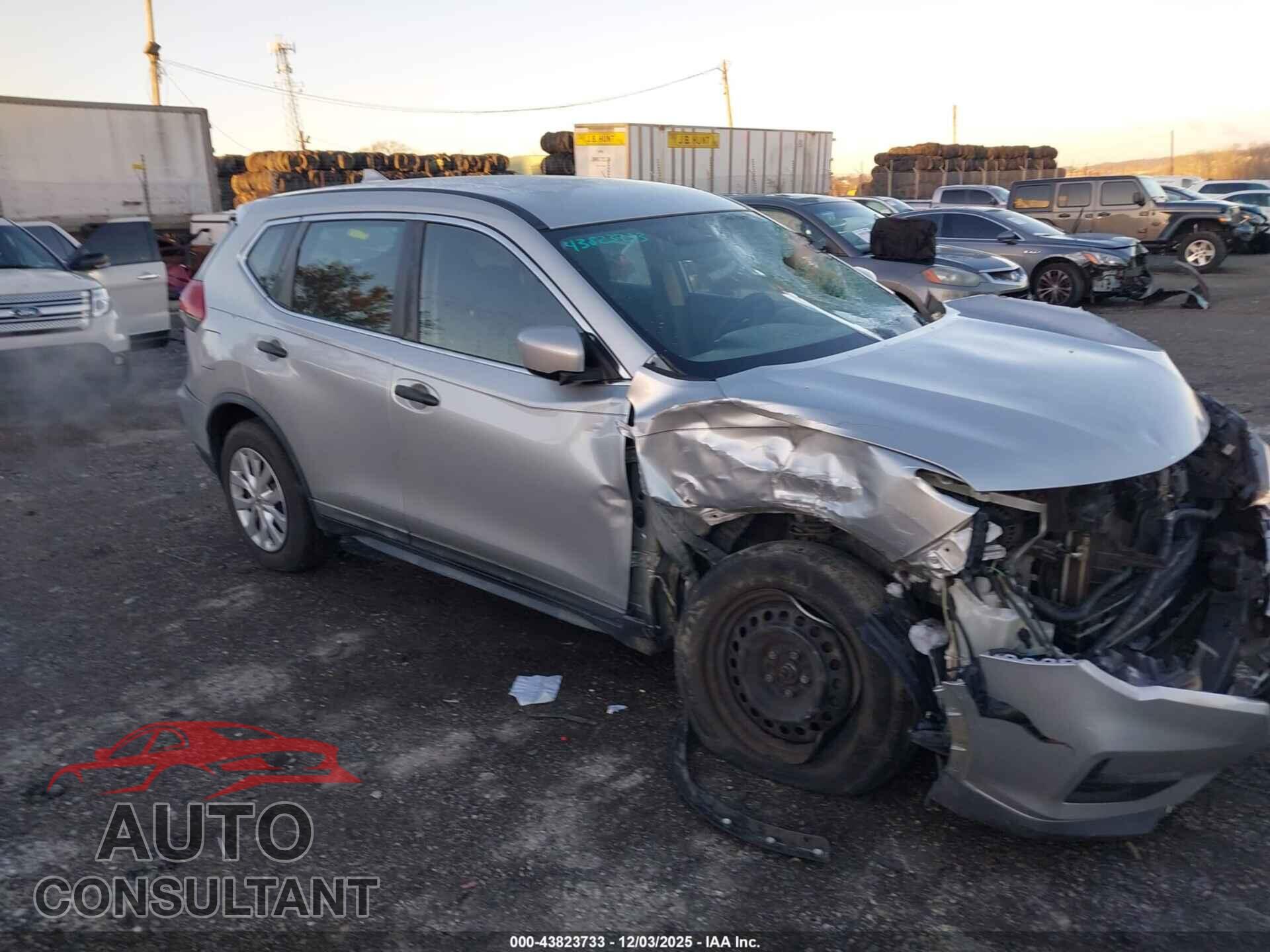 NISSAN ROGUE 2018 - KNMAT2MV7JP586492