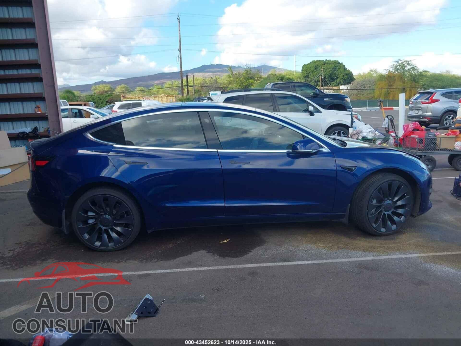 TESLA MODEL 3 2018 - 5YJ3E1EA1JF004308