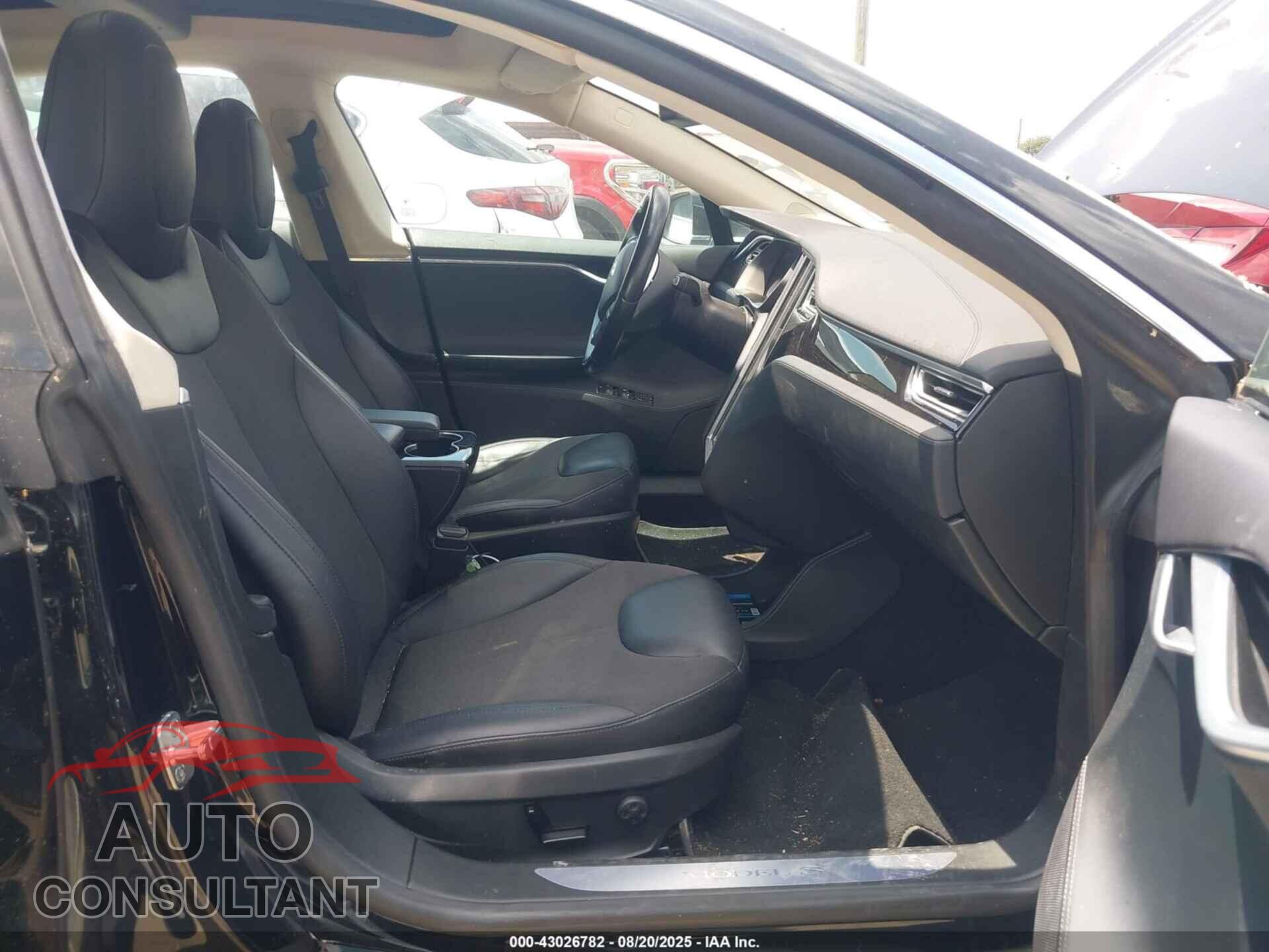 TESLA MODEL S 2015 - 5YJSA1S27FF088825