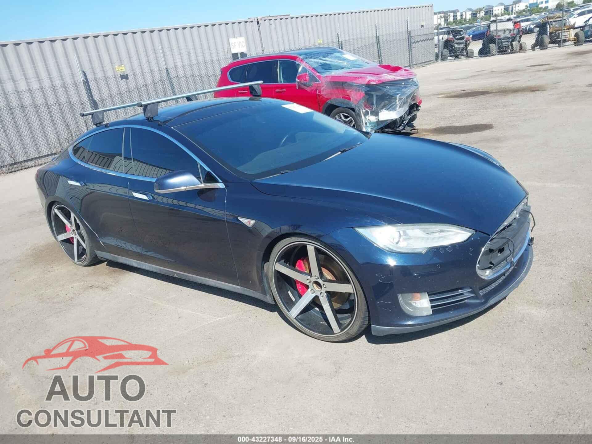 TESLA MODEL S 2014 - 5YJSA1H14EFP35775