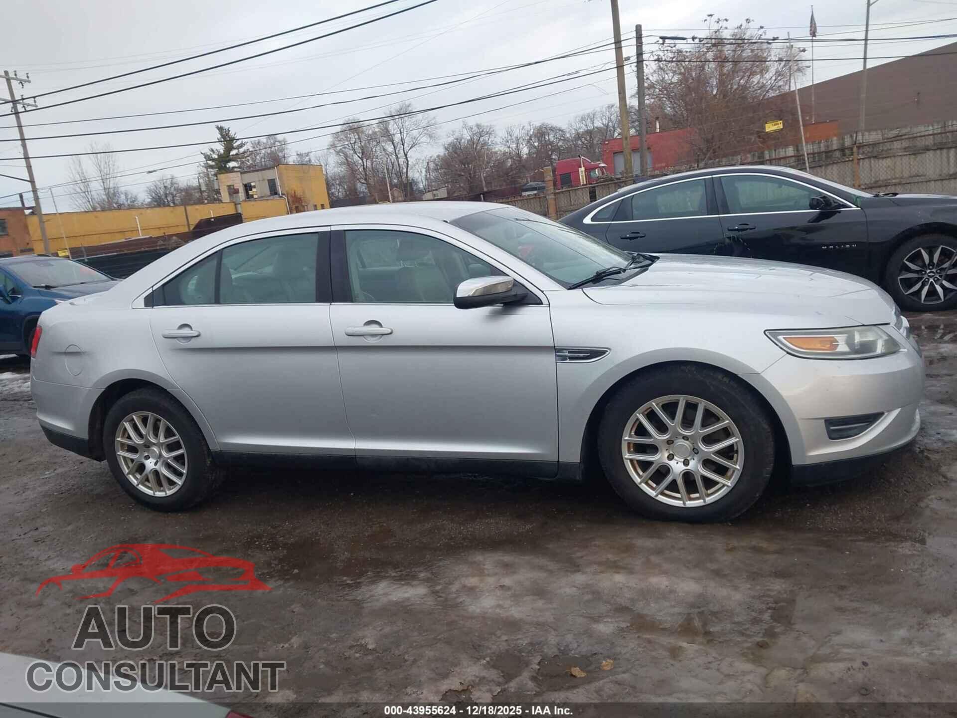 FORD TAURUS 2012 - 1FAHP2FW0CG128231