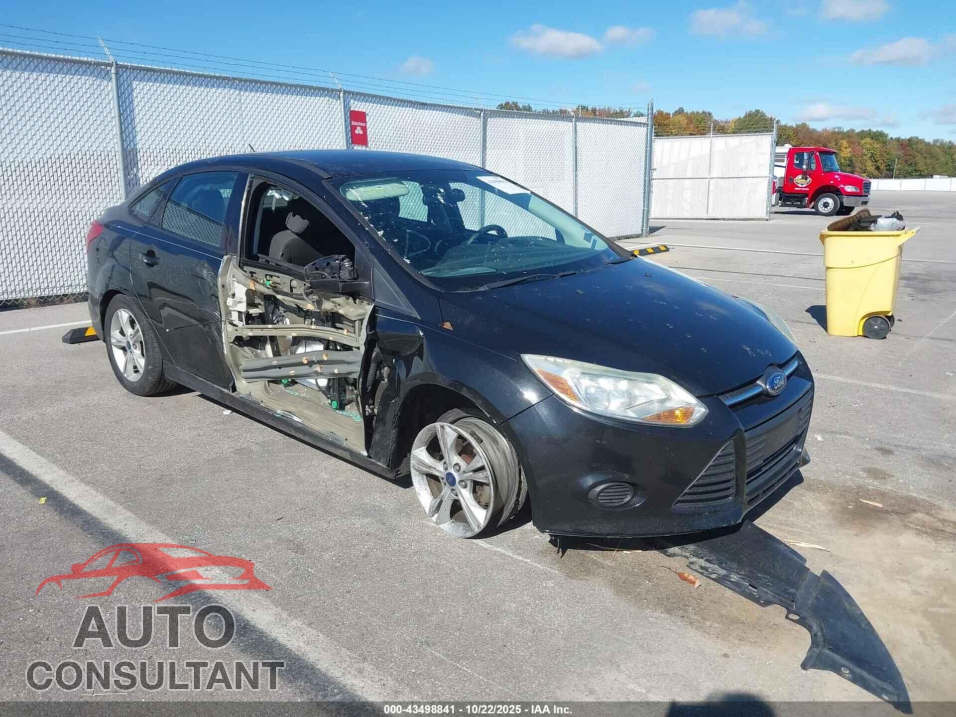 FORD FOCUS 2014 - 1FADP3F27EL428876
