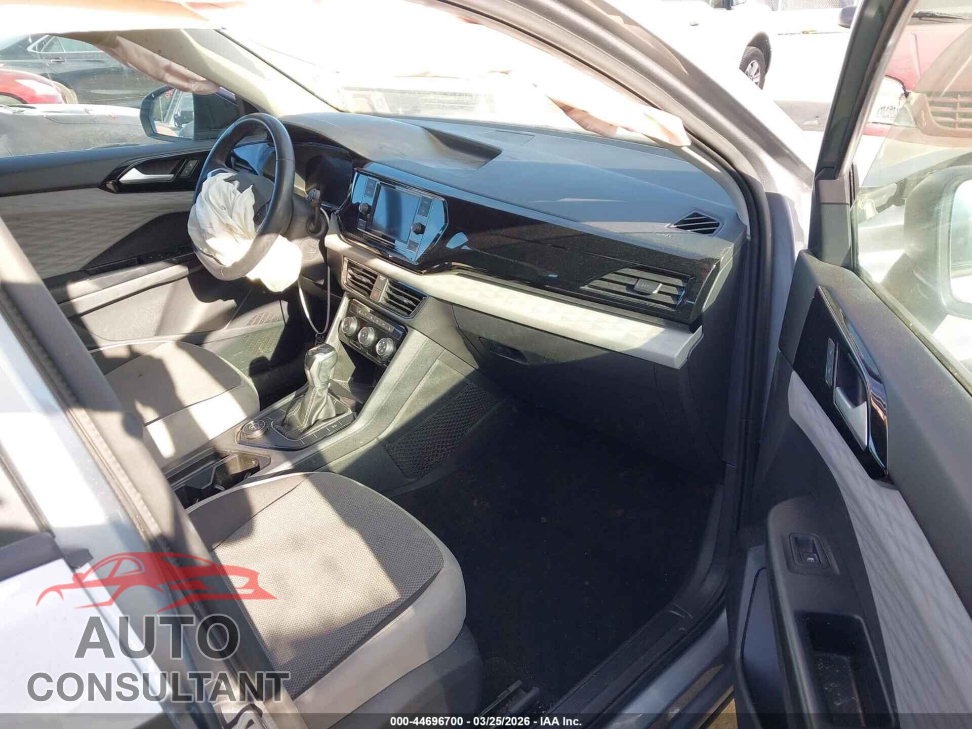 VOLKSWAGEN TAOS 2023 - 3VVFX7B28PM350014