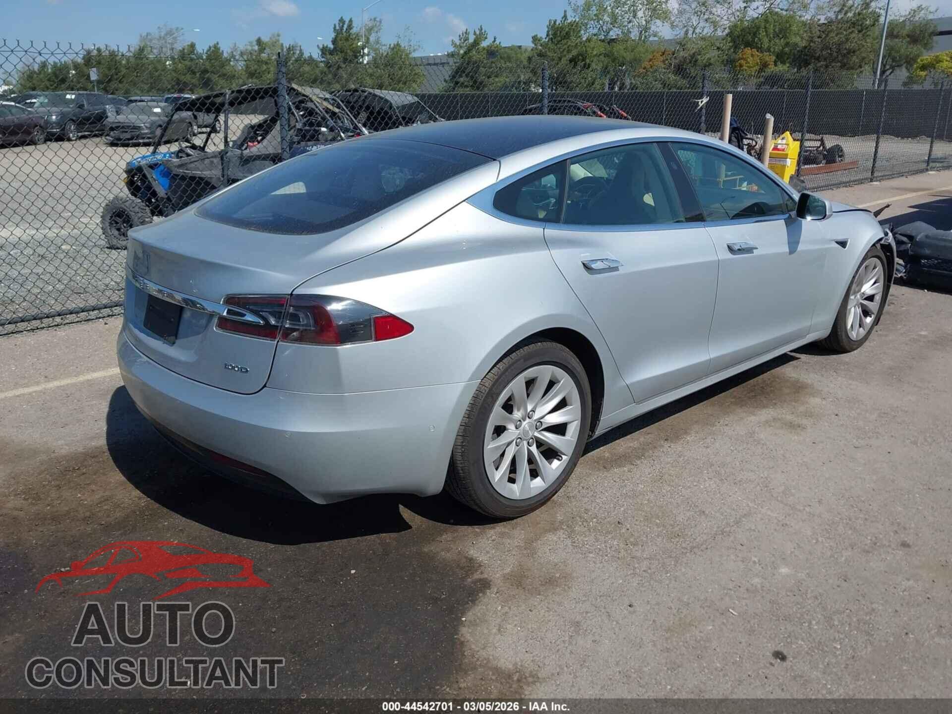 TESLA MODEL S 2017 - 5YJSA1E23HF190895