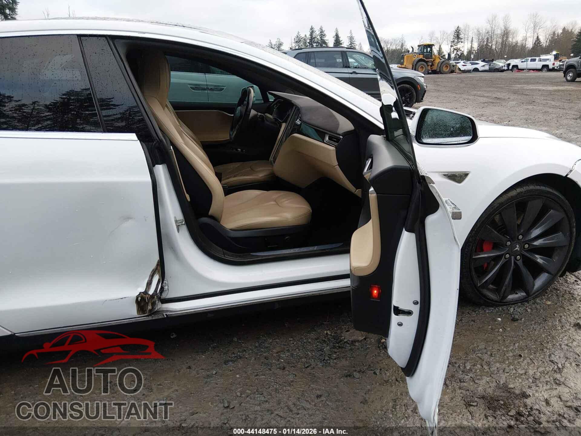 TESLA MODEL S 2015 - 5YJSA1H27FF080859