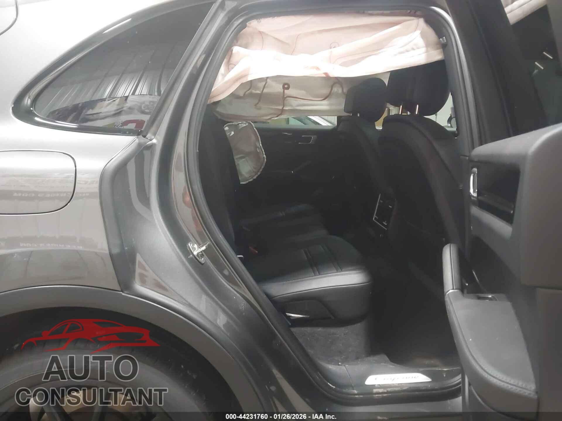 PORSCHE CAYENNE 2021 - WP1AA2AY1MDA07781