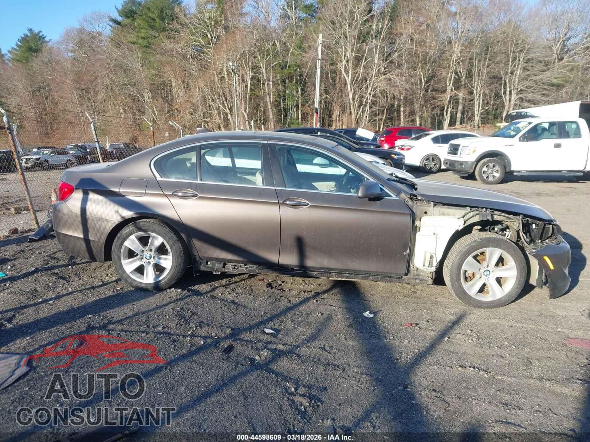 BMW 528I 2012 - WBAXH5C54CDW08836