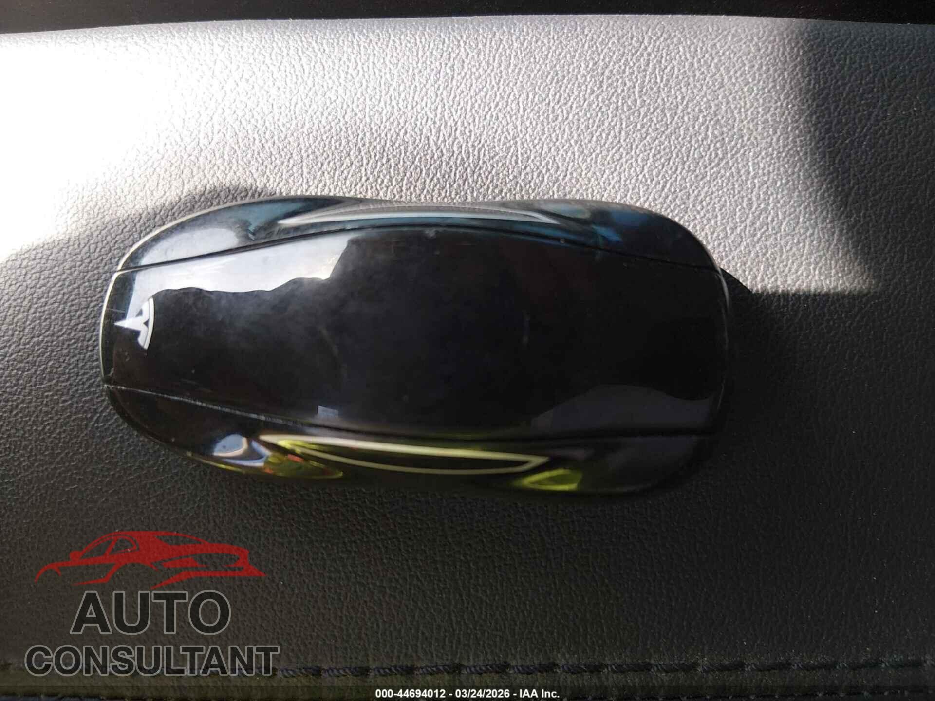 TESLA MODEL S 2014 - 5YJSA1H14EFP35789