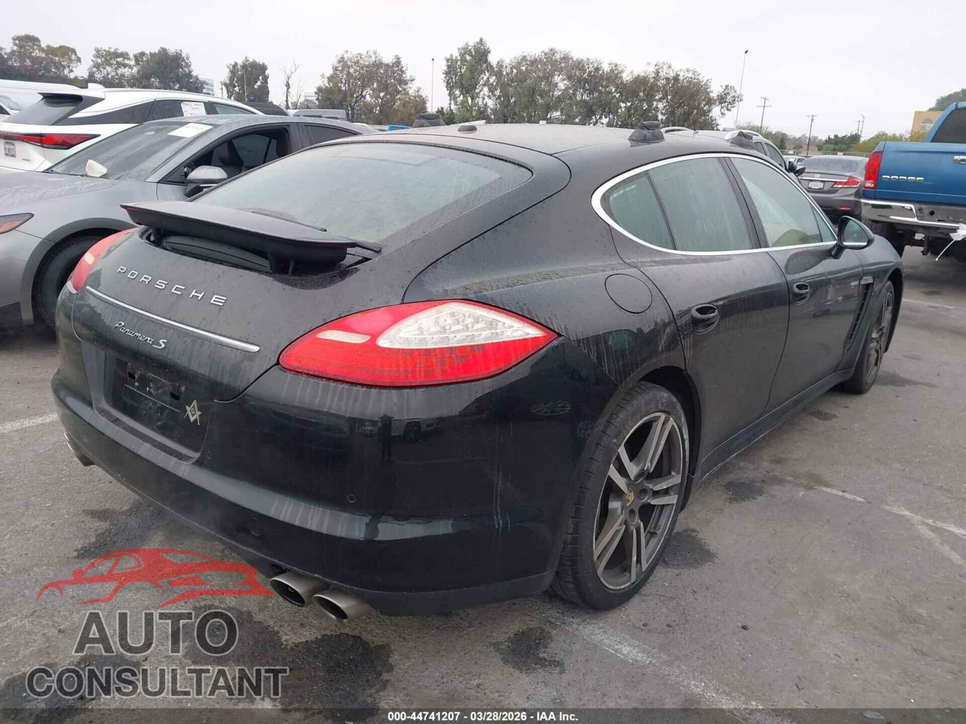 PORSCHE PANAMERA HYBRID 2013 - WP0AD2A75DL045262
