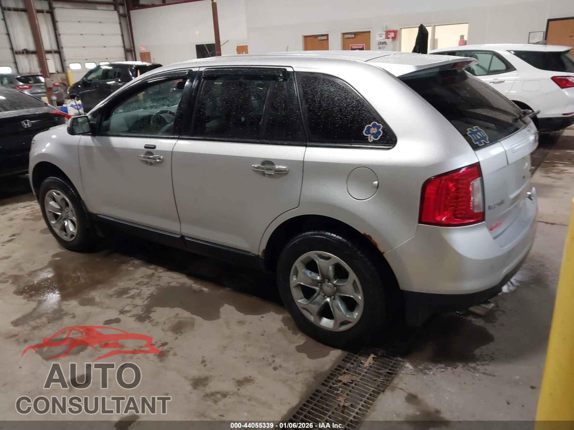 FORD EDGE 2011 - 2FMDK3JC2BBB12074