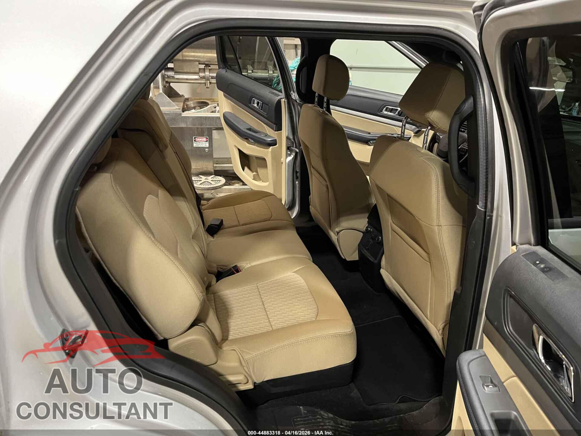 FORD EXPLORER 2017 - 1FM5K8B85H6E14200