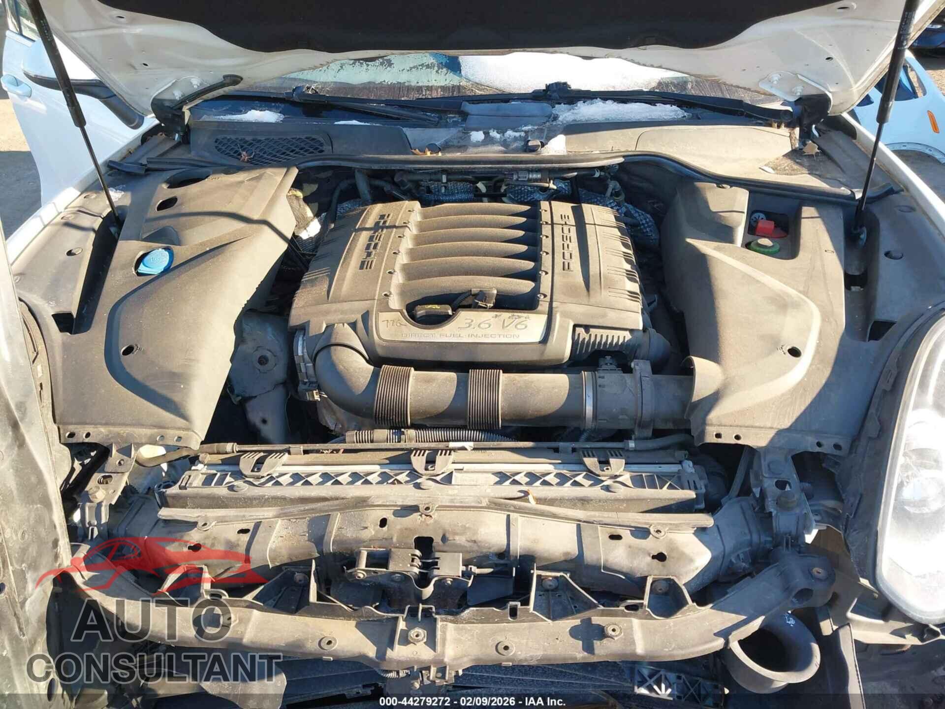 PORSCHE CAYENNE 2016 - WP1AA2A23GKA10810