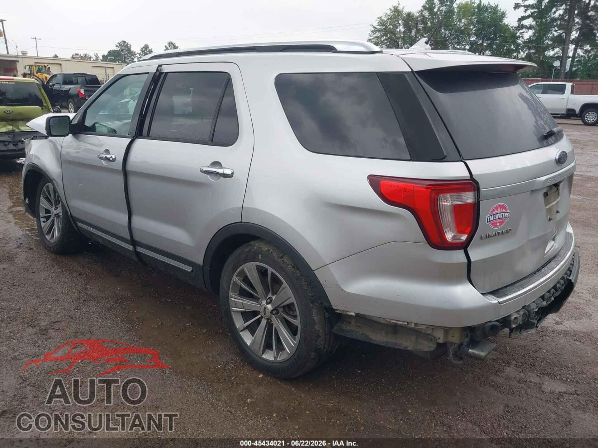 FORD EXPLORER 2018 - 1FM5K7F8XJGB57674