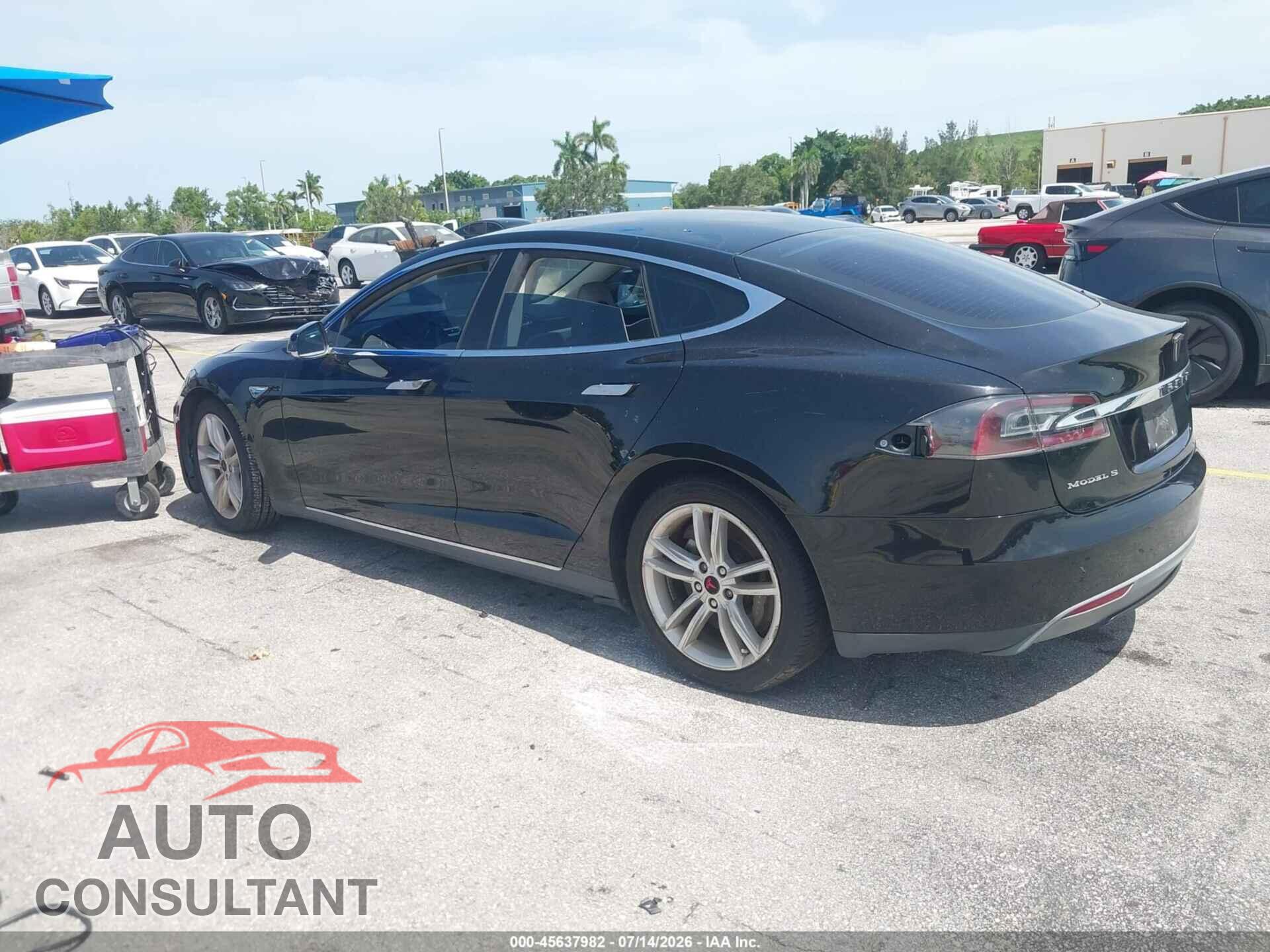 TESLA MODEL S 2013 - 5YJSA1CG3DFP24860