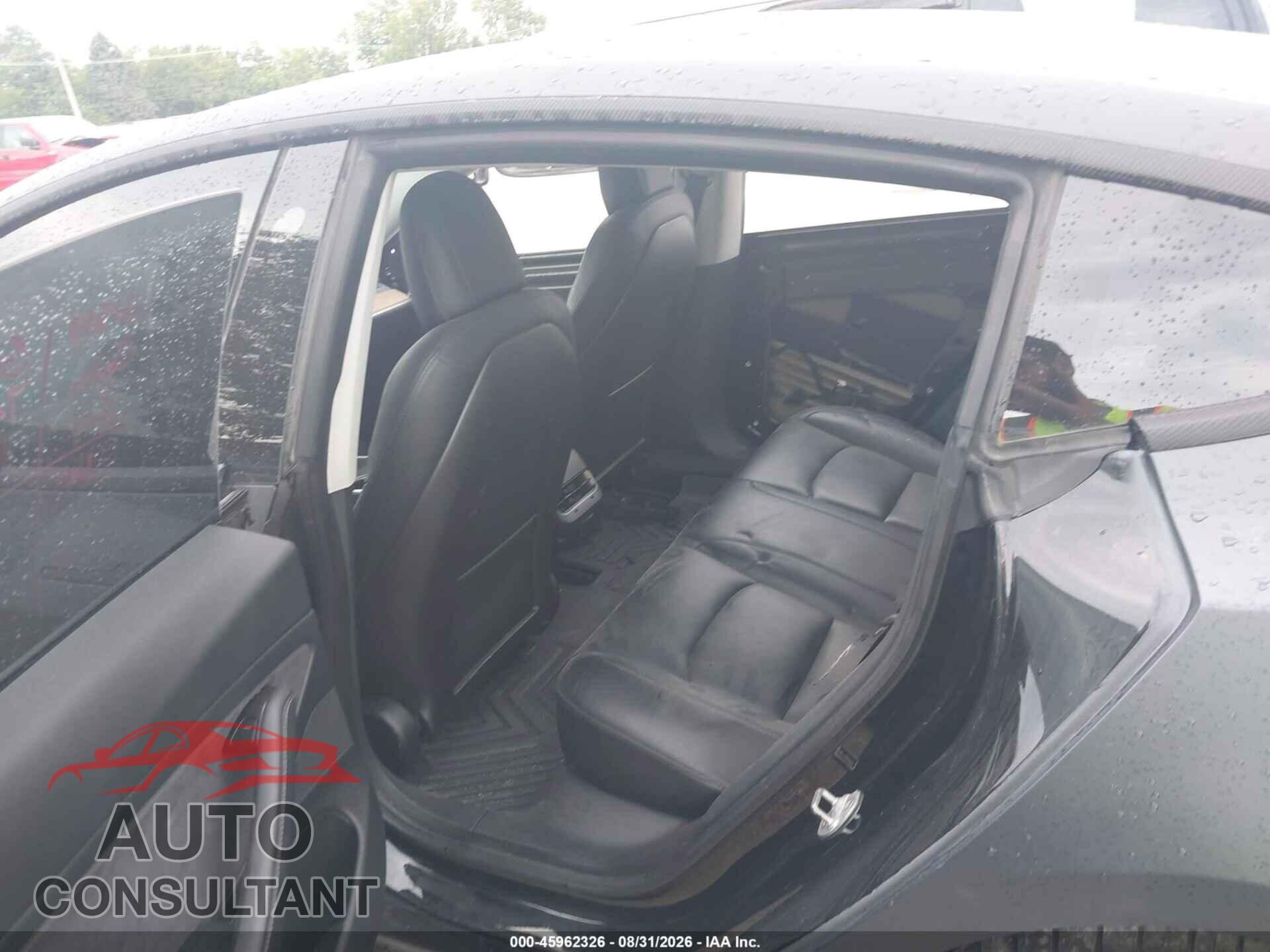 TESLA MODEL 3 2018 - 5YJ3E1EB0JF127302