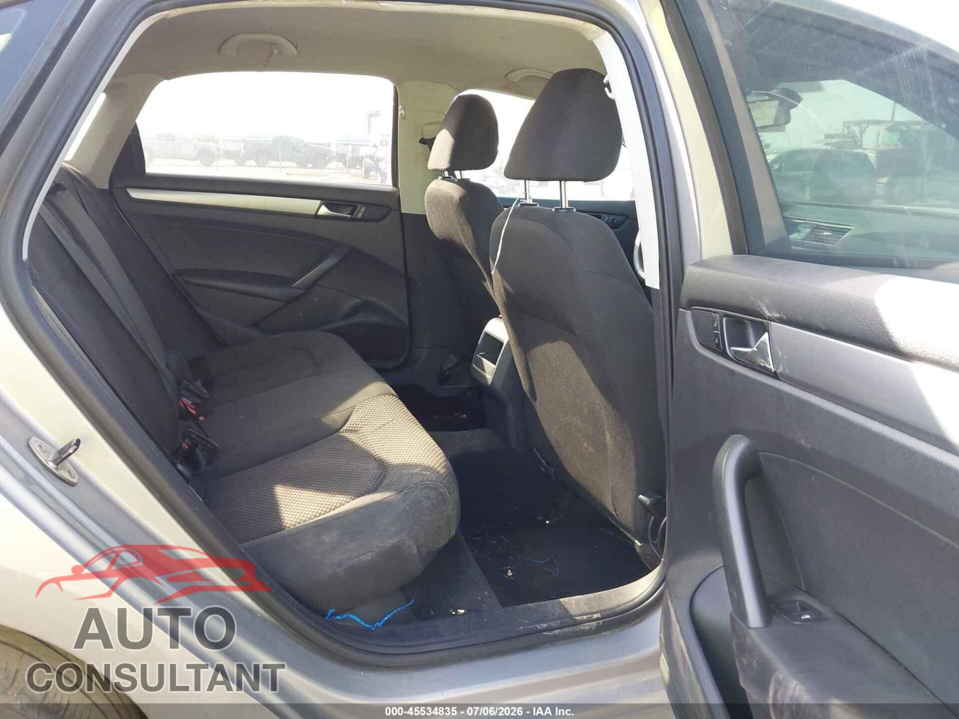 VOLKSWAGEN PASSAT 2014 - 1VWAP7A31EC002313