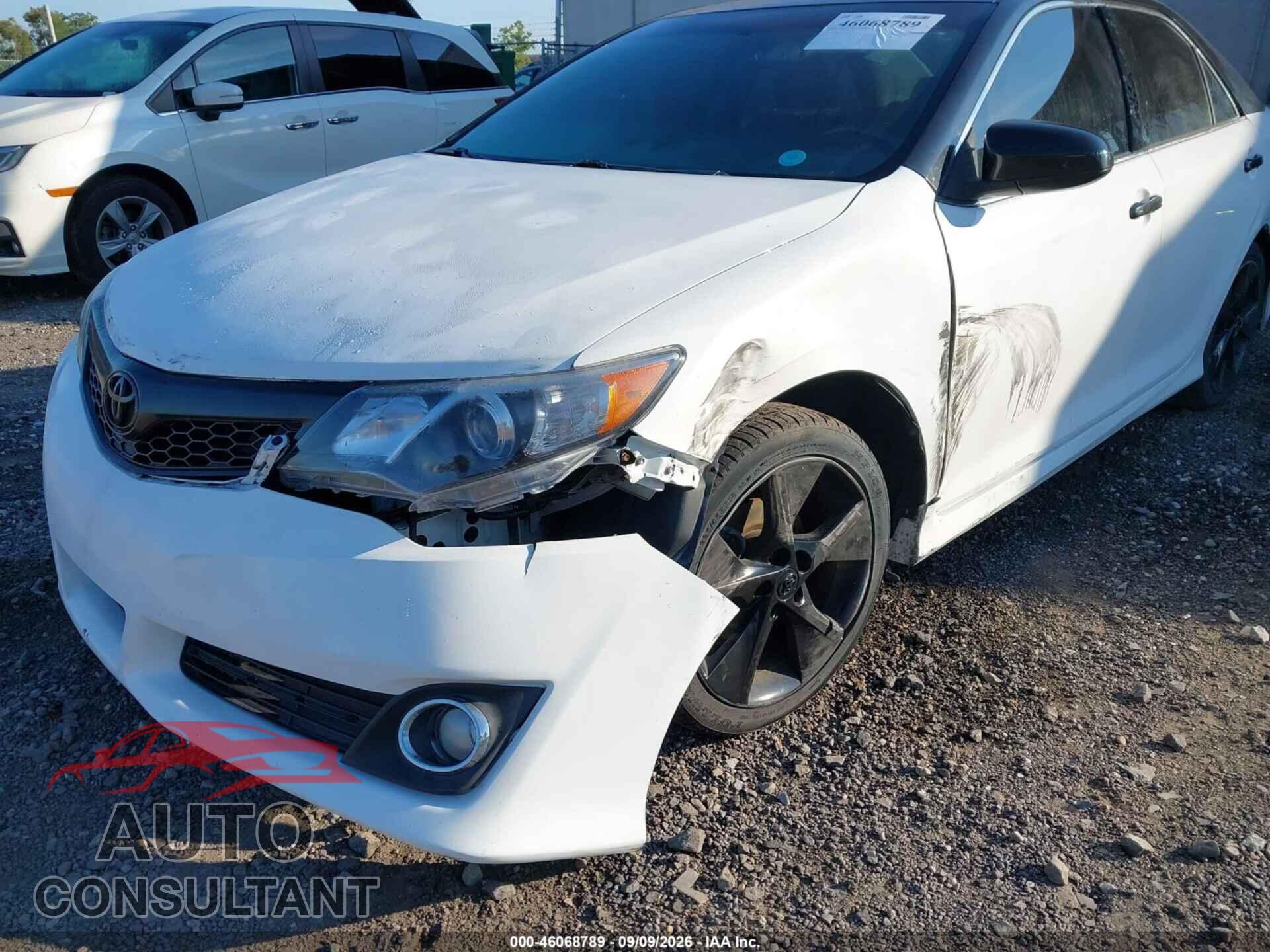 TOYOTA CAMRY 2014 - 4T1BF1FK2EU347329