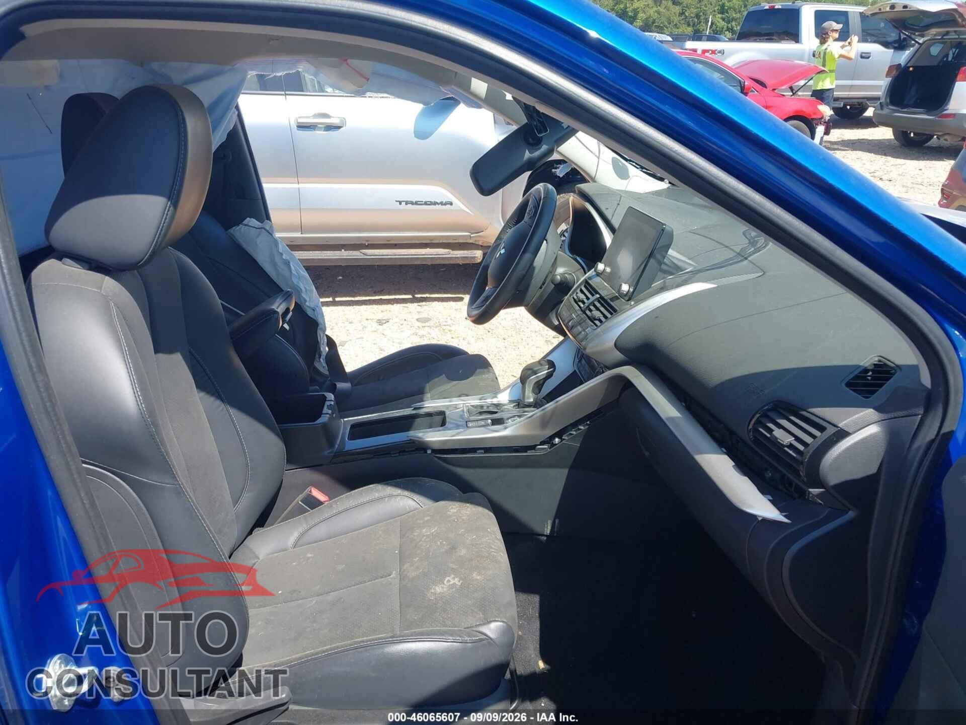 MITSUBISHI ECLIPSE CROSS 2023 - JA4ATWAA8PZ004366