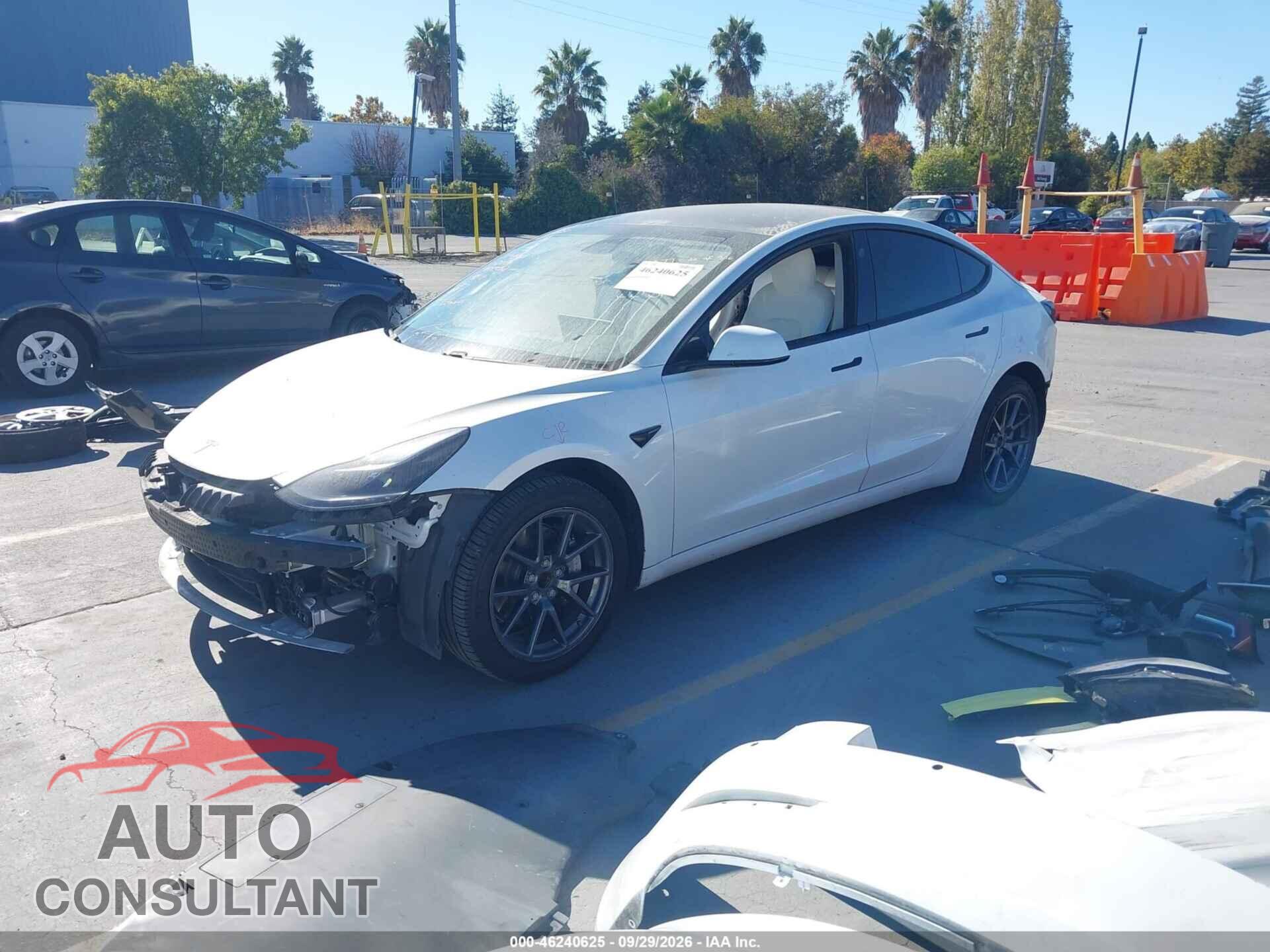TESLA MODEL 3 2021 - 5YJ3E1EA2MF018352