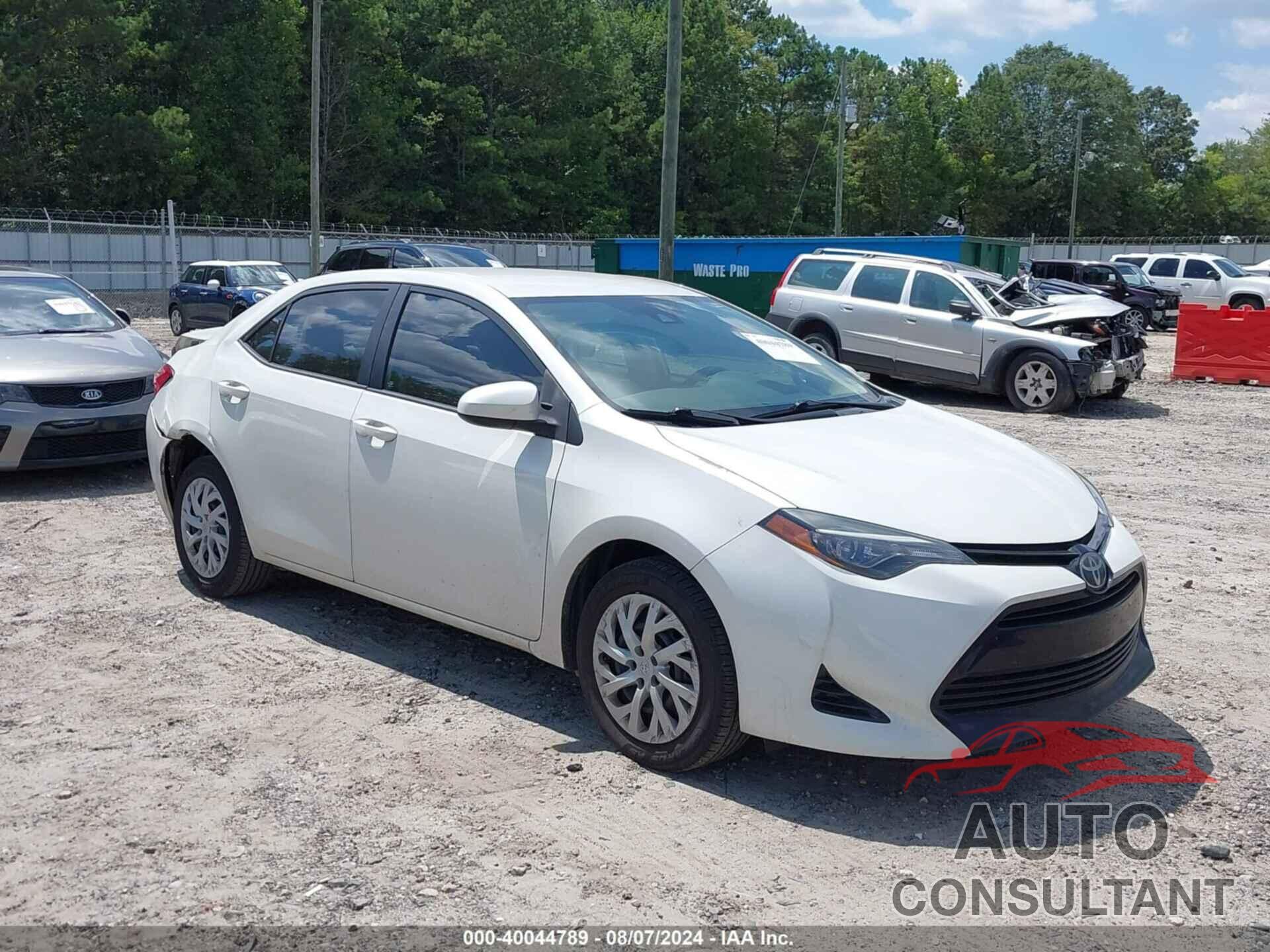 TOYOTA COROLLA 2017 - 5YFBURHE9HP714891
