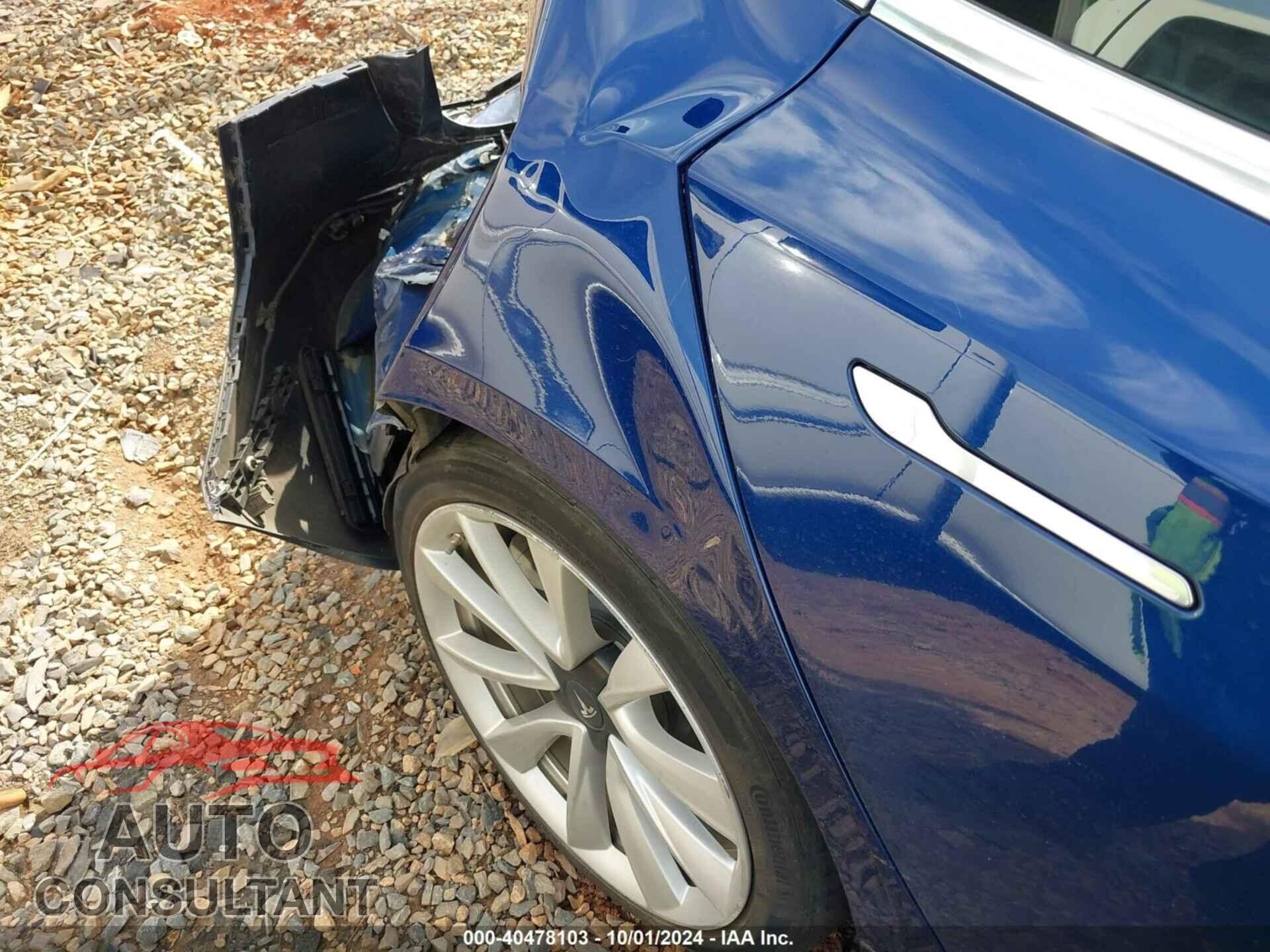 TESLA MODEL 3 2019 - 5YJ3E1EA5KF466503