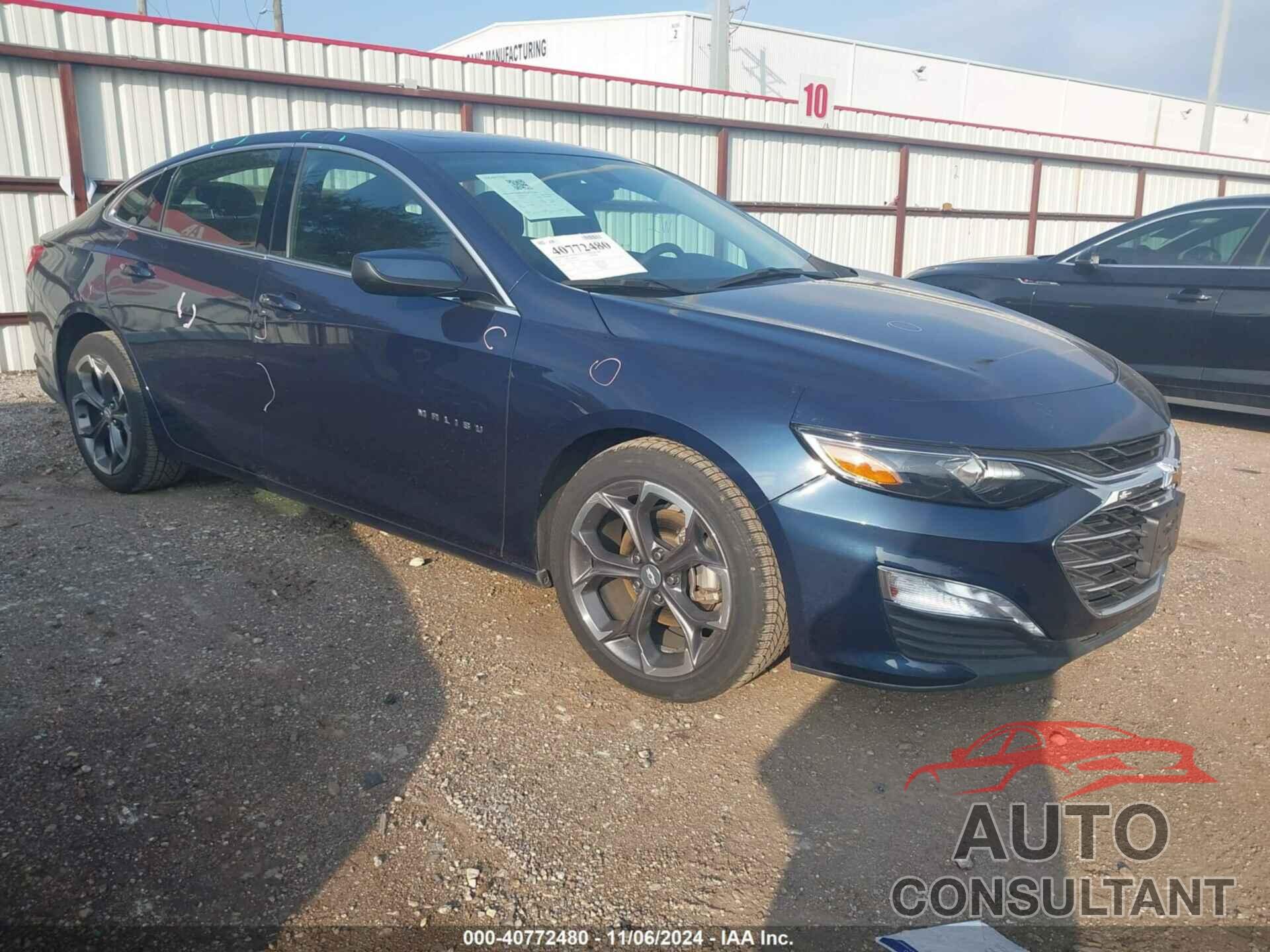 CHEVROLET MALIBU 2022 - 1G1ZD5ST9NF141081