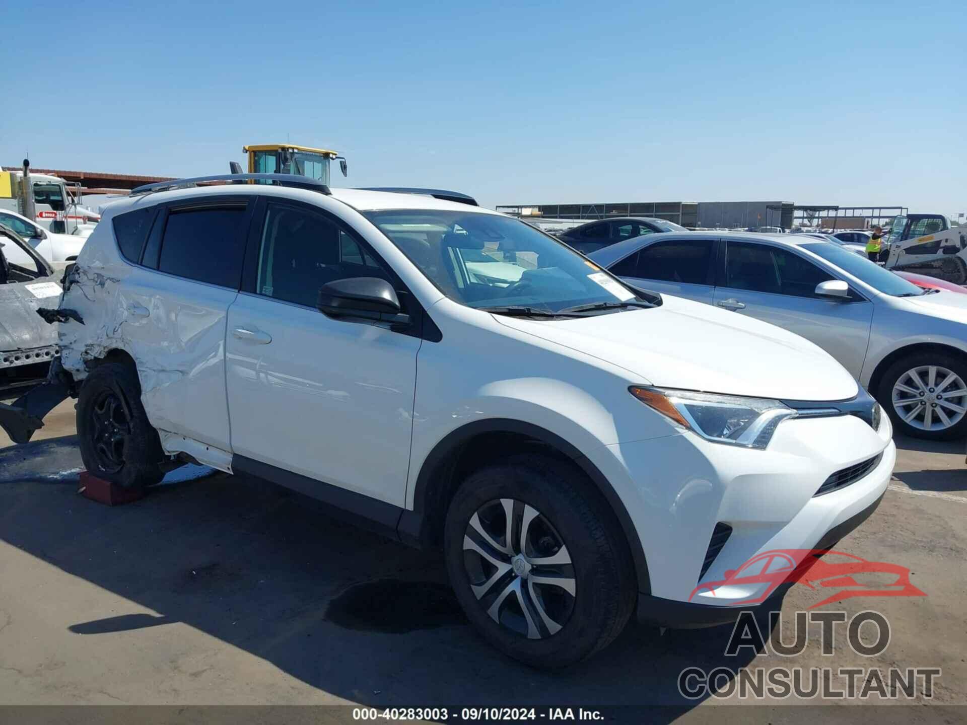 TOYOTA RAV4 2017 - JTMBFREV3HJ128108