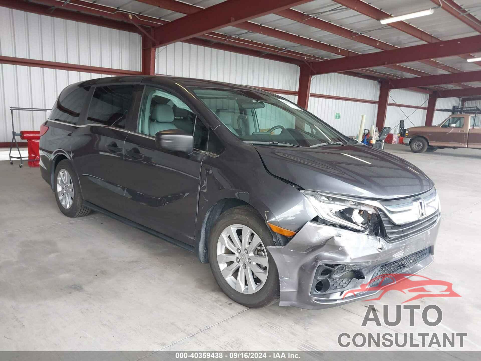 HONDA ODYSSEY 2018 - 5FNRL6H20JB061892