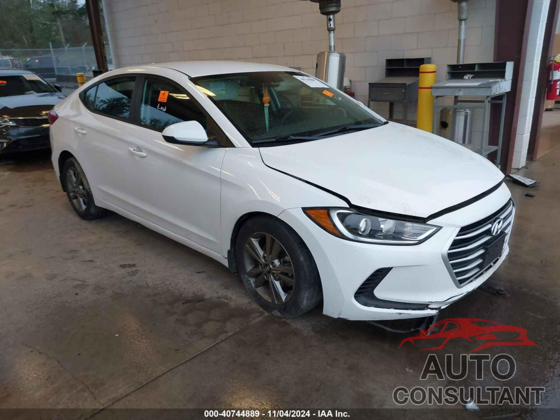 HYUNDAI ELANTRA 2018 - 5NPD84LF5JH239095