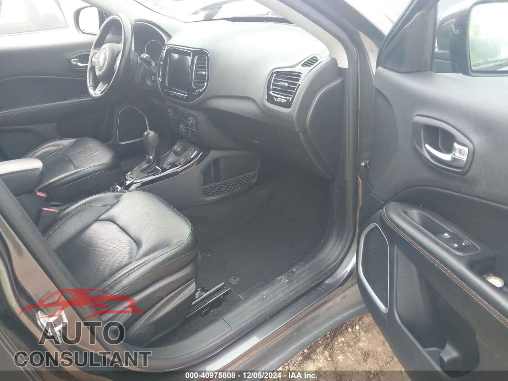 JEEP COMPASS 2020 - 3C4NJDCB7LT208780