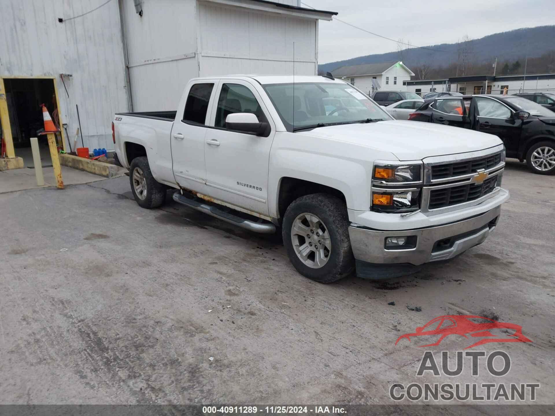 CHEVROLET SILVERADO 1500 2015 - 1GCVKREC4FZ396929