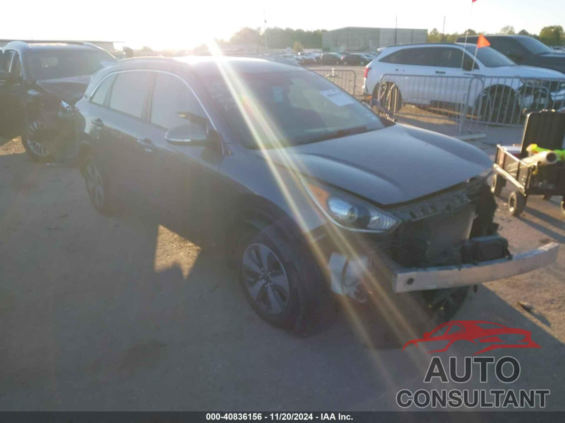 KIA NIRO 2017 - KNDCC3LC7H5044300