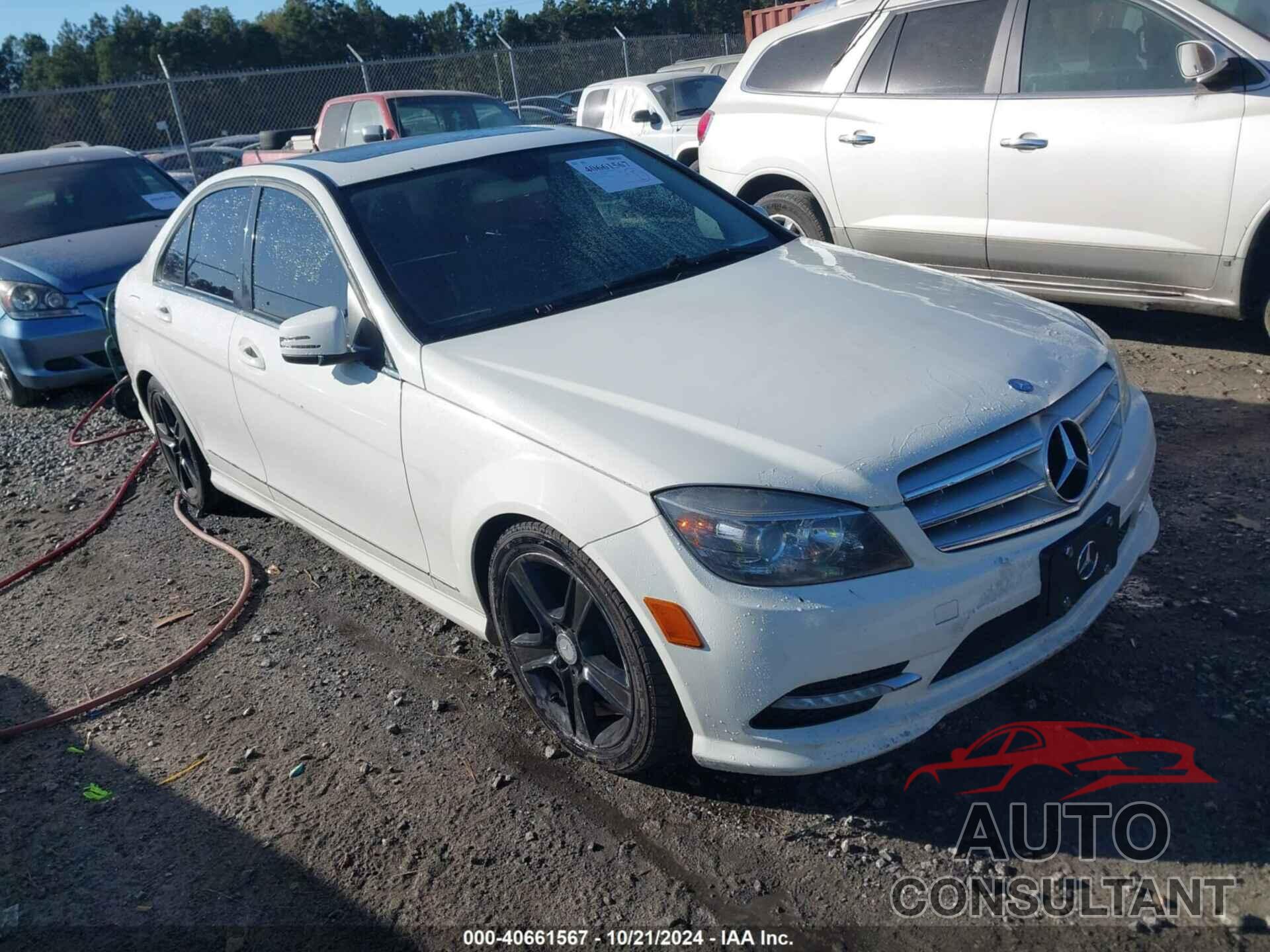 MERCEDES-BENZ C 300 2011 - WDDGF8BBXBR165942