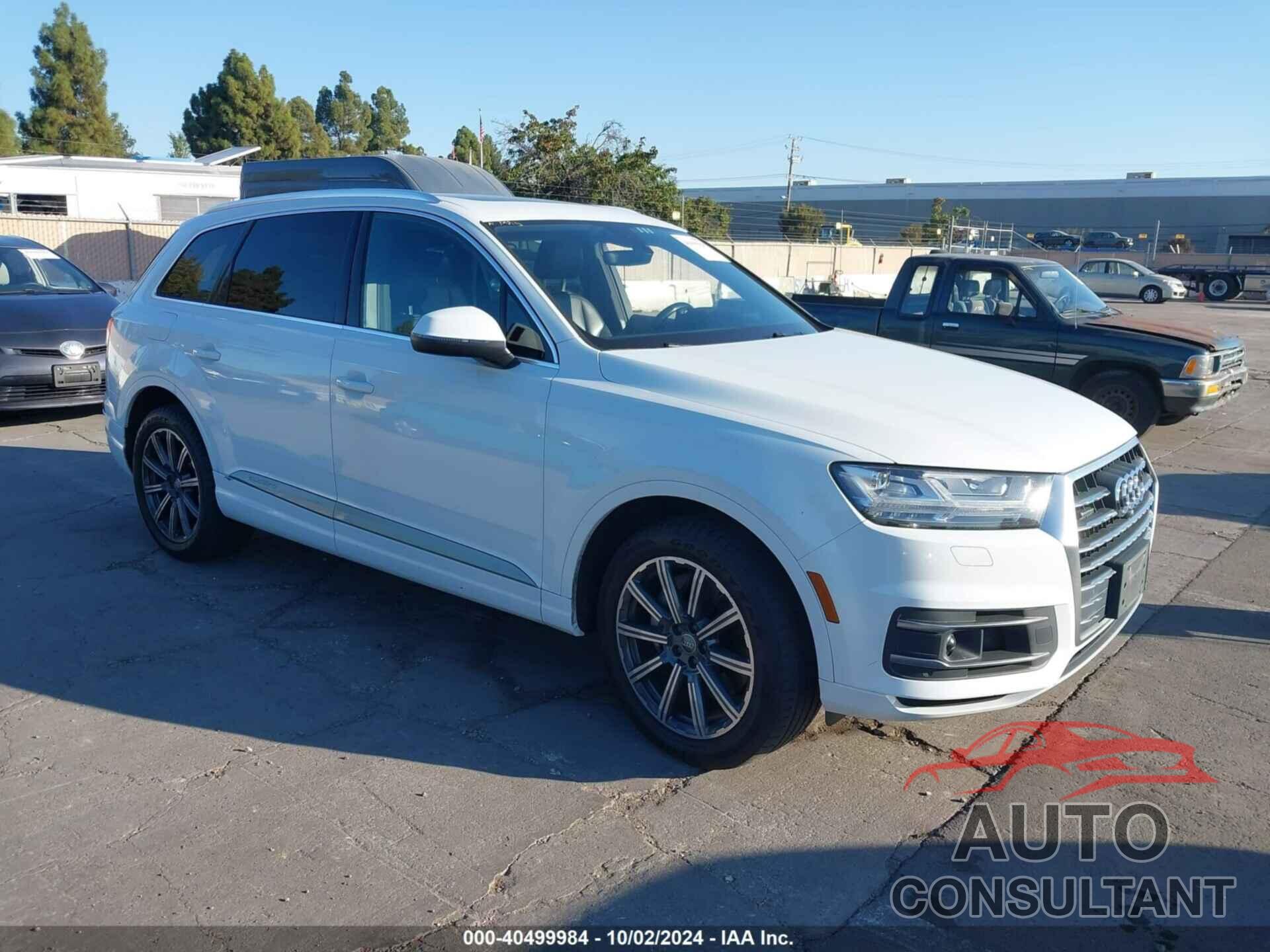 AUDI Q7 2017 - WA1VAAF75HD009336