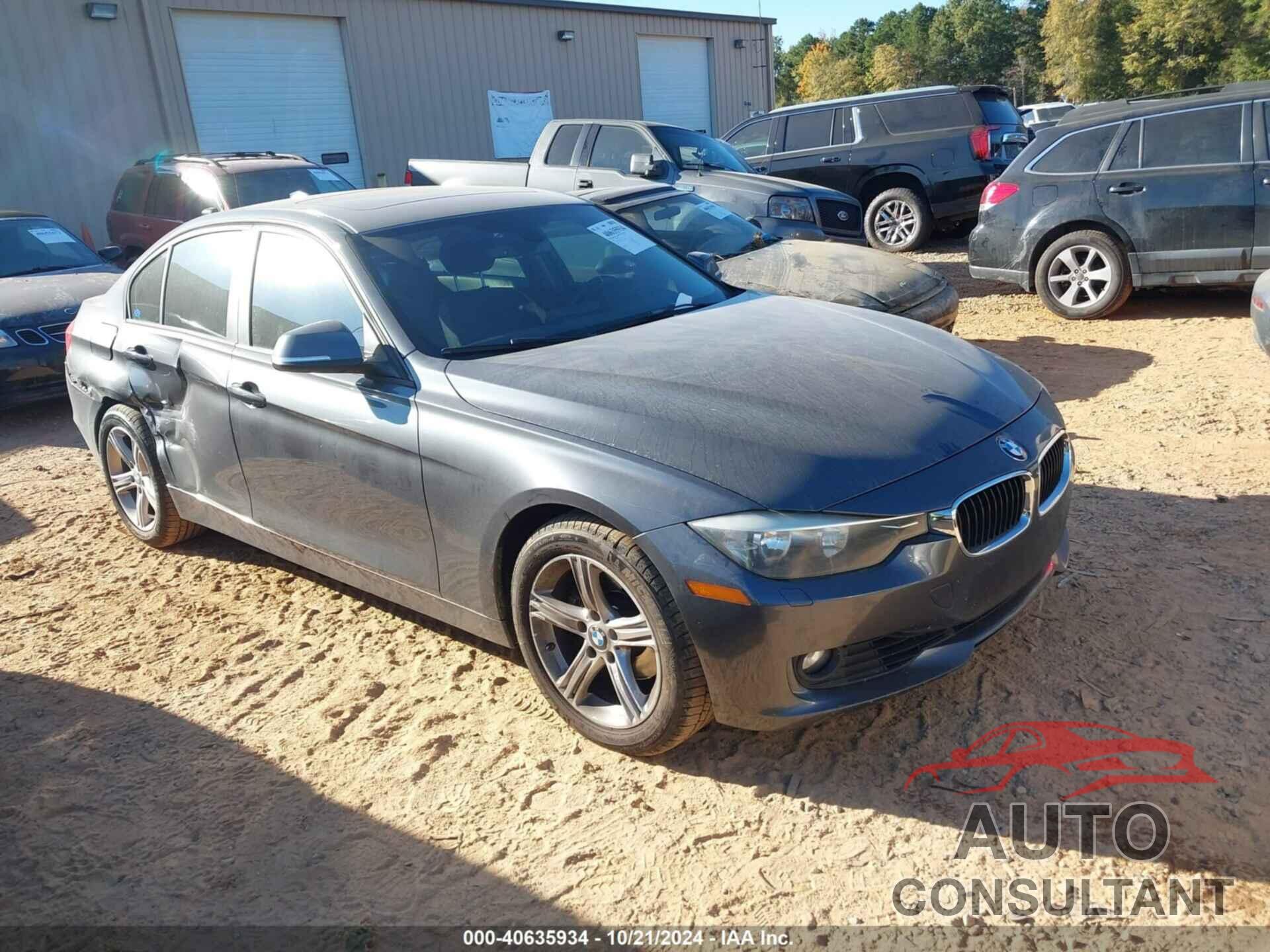 BMW 328I 2013 - WBA3B3C58DF541054