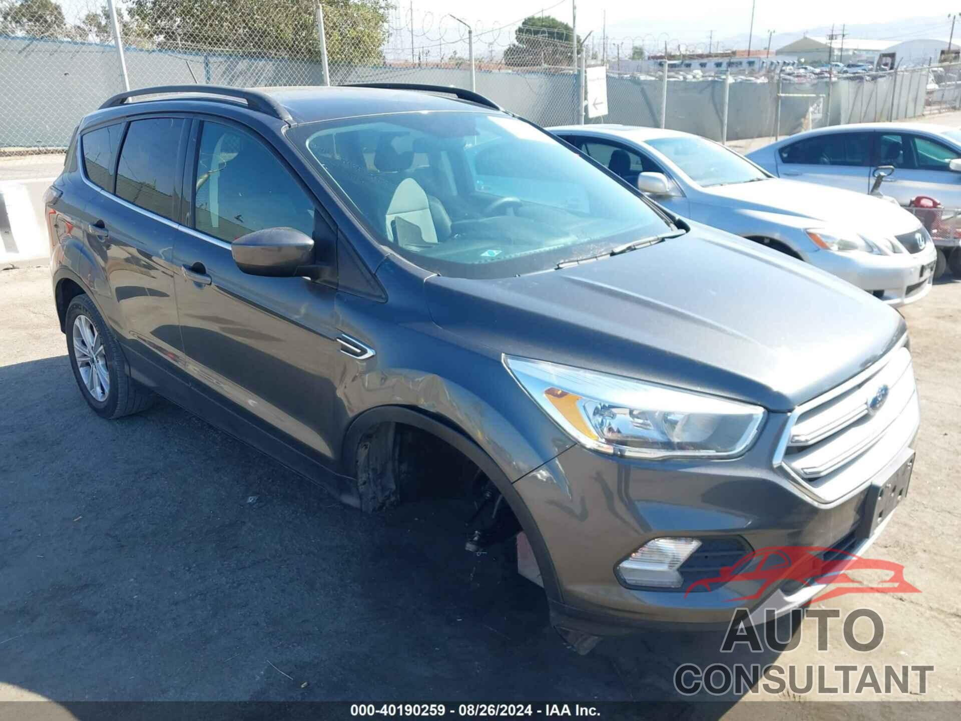 FORD ESCAPE 2018 - 1FMCU0GD6JUA10113