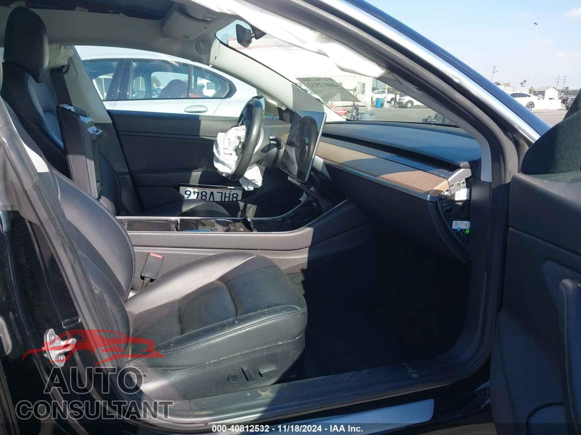 TESLA MODEL 3 2018 - 5YJ3E1EA7JF176181