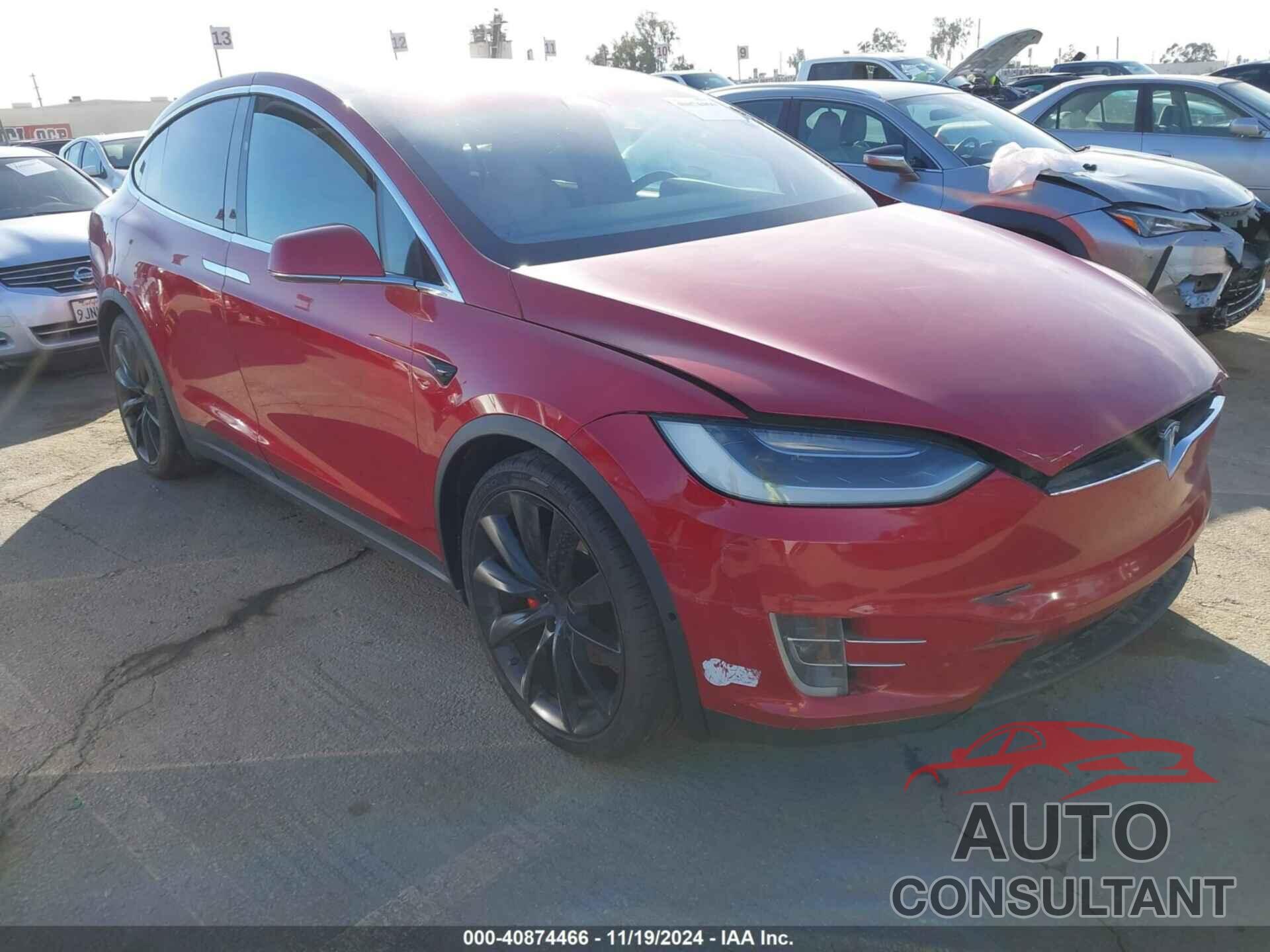 TESLA MODEL X 2016 - 5YJXCBE40GF030043