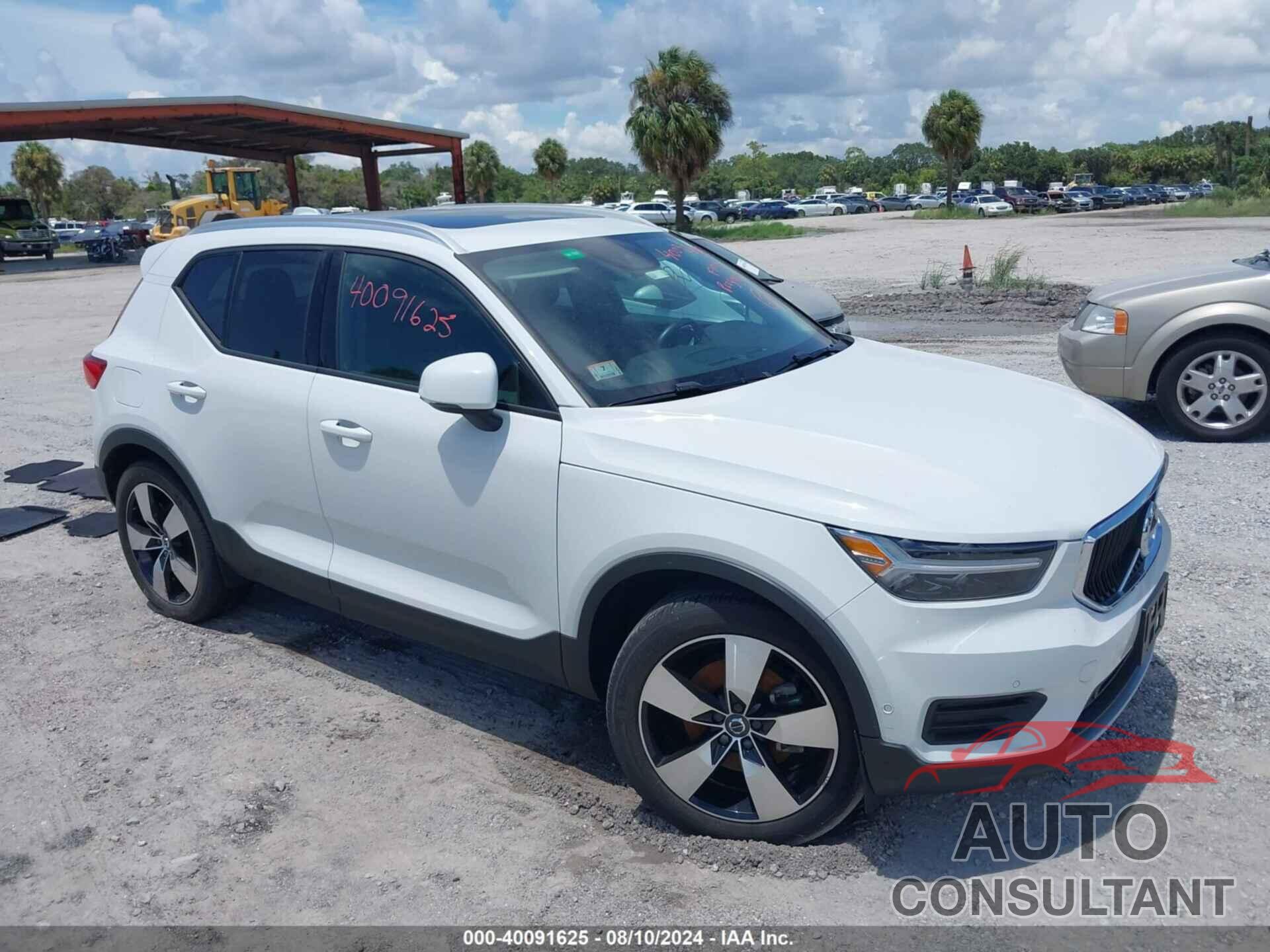 VOLVO XC40 2019 - YV4162UK9K2155306