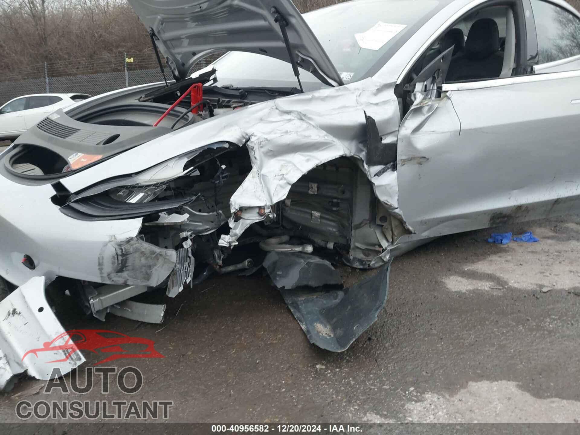 TESLA MODEL 3 2018 - 5YJ3E1EA4JF019143