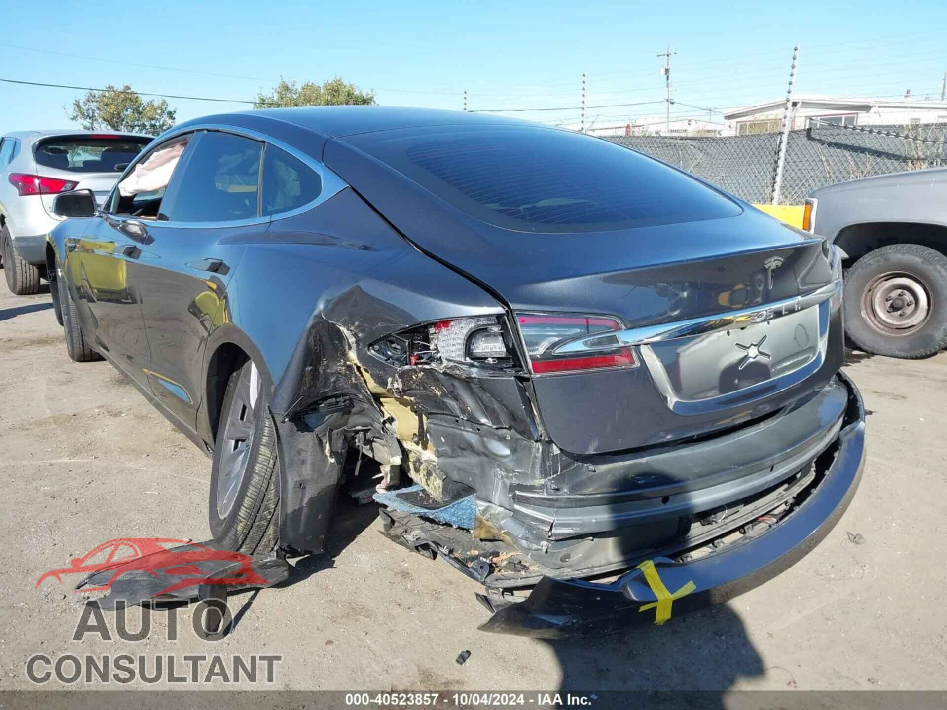 TESLA MODEL S 2019 - 5YJSA1E28KF335033