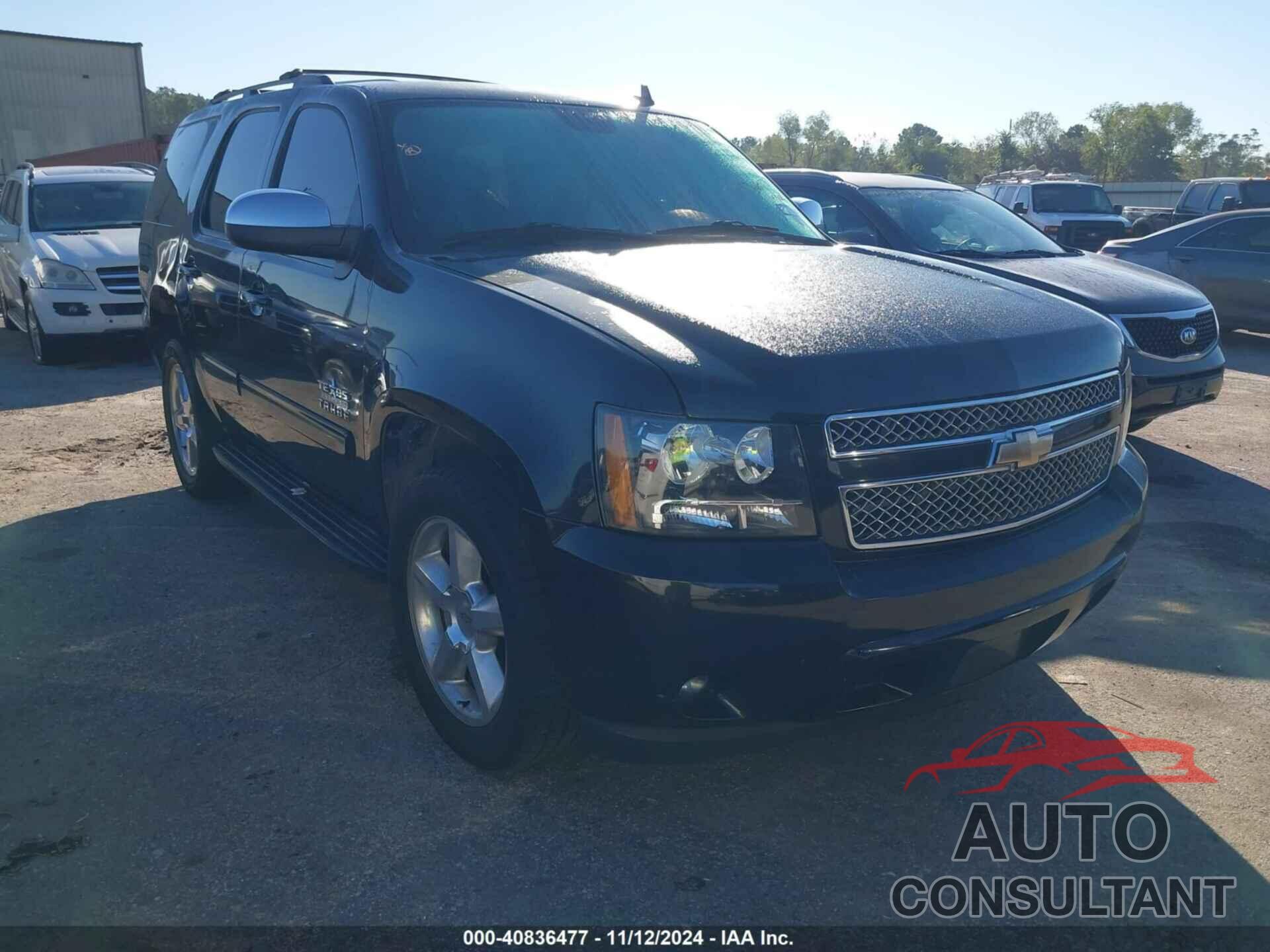 CHEVROLET TAHOE 2011 - 1GNSCAE0XBR376337