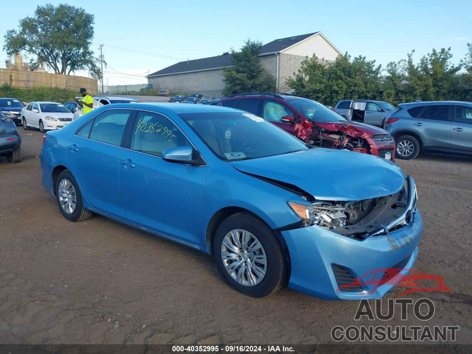 TOYOTA CAMRY 2012 - 4T1BF1FK3CU564398