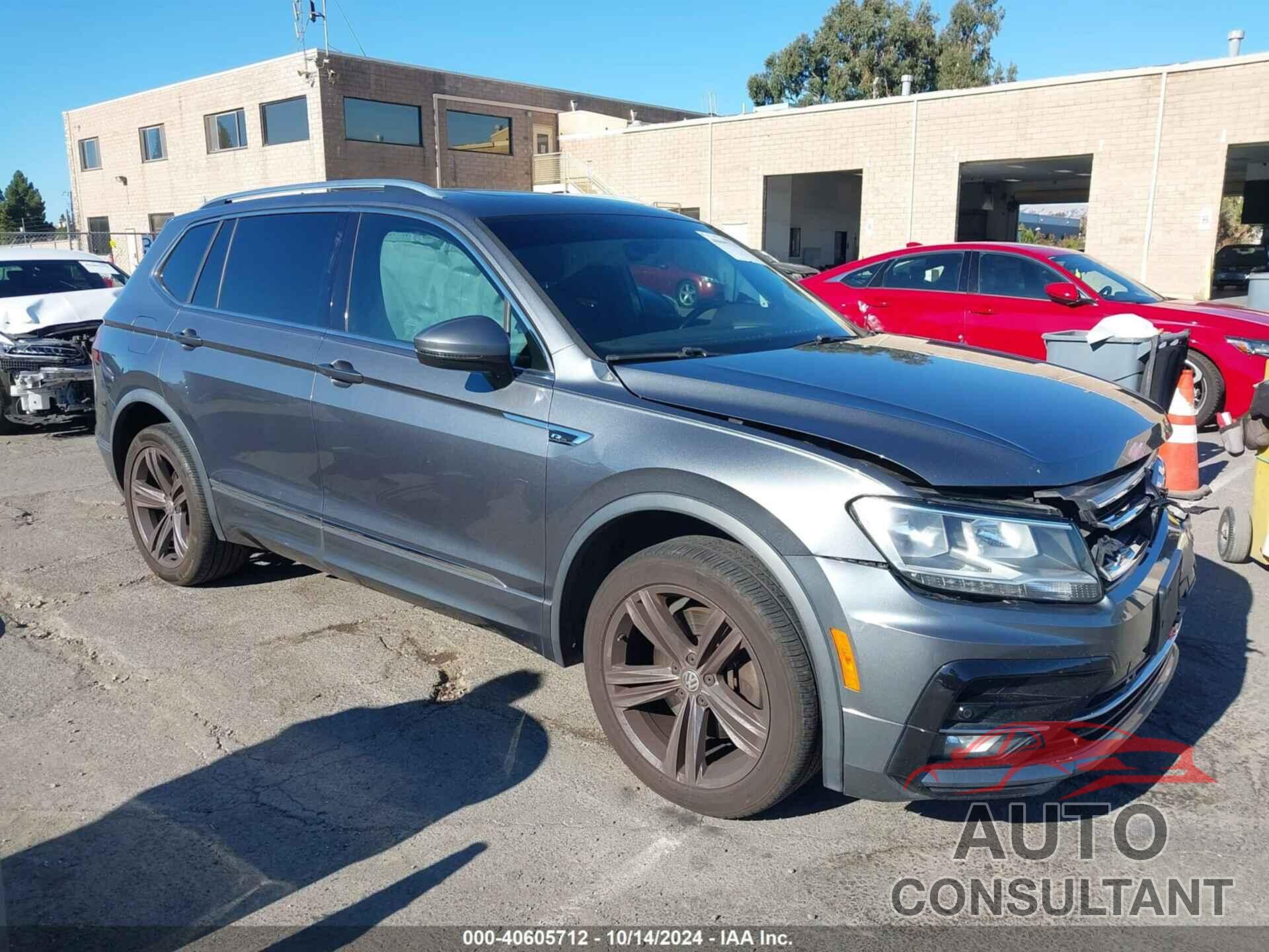 VOLKSWAGEN TIGUAN 2018 - 3VV2B7AX8JM204715