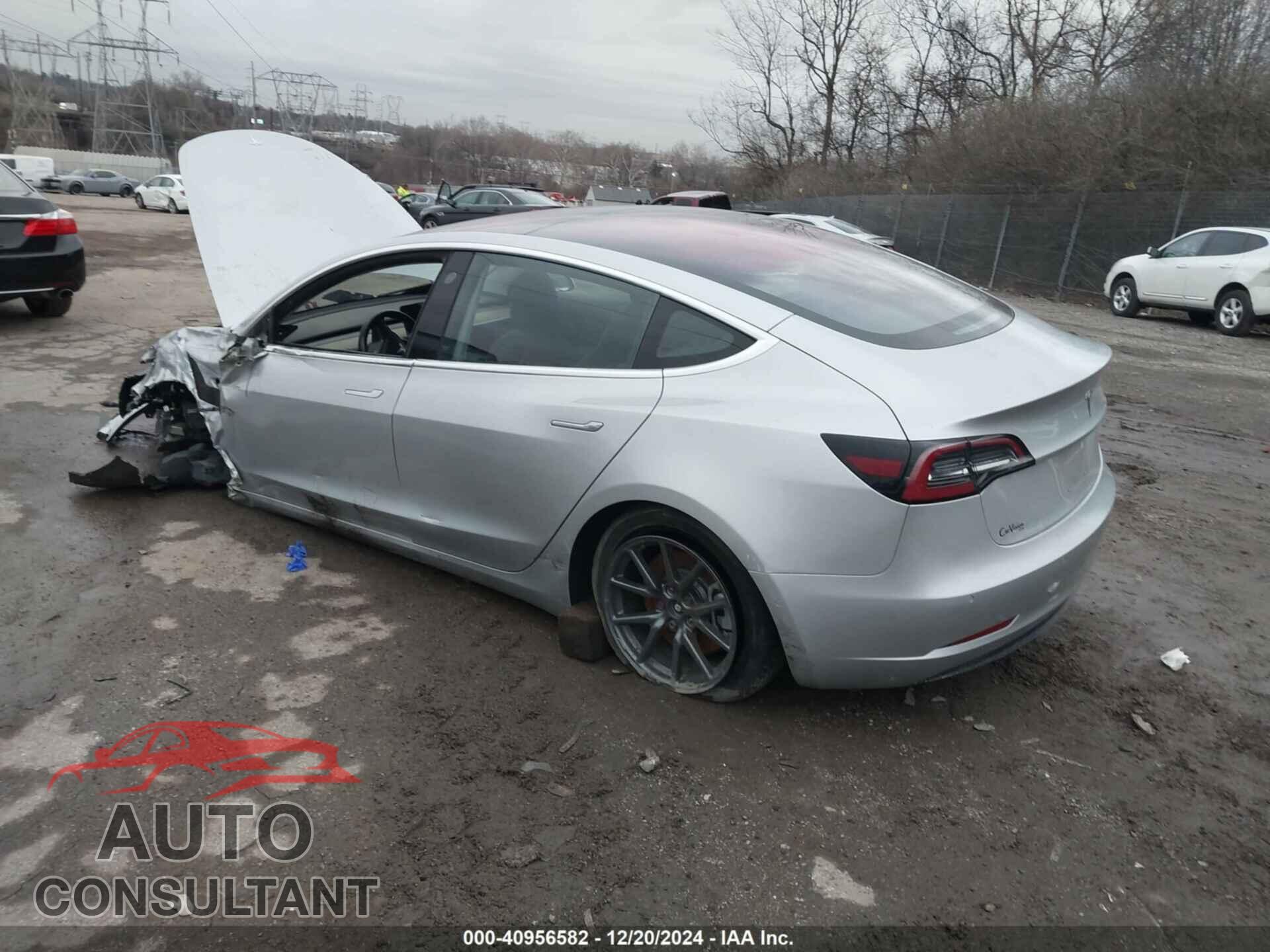 TESLA MODEL 3 2018 - 5YJ3E1EA4JF019143