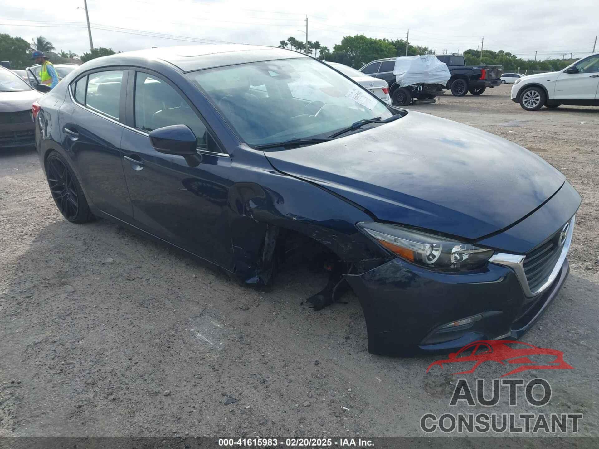 MAZDA MAZDA3 2018 - 3MZBN1V36JM217034