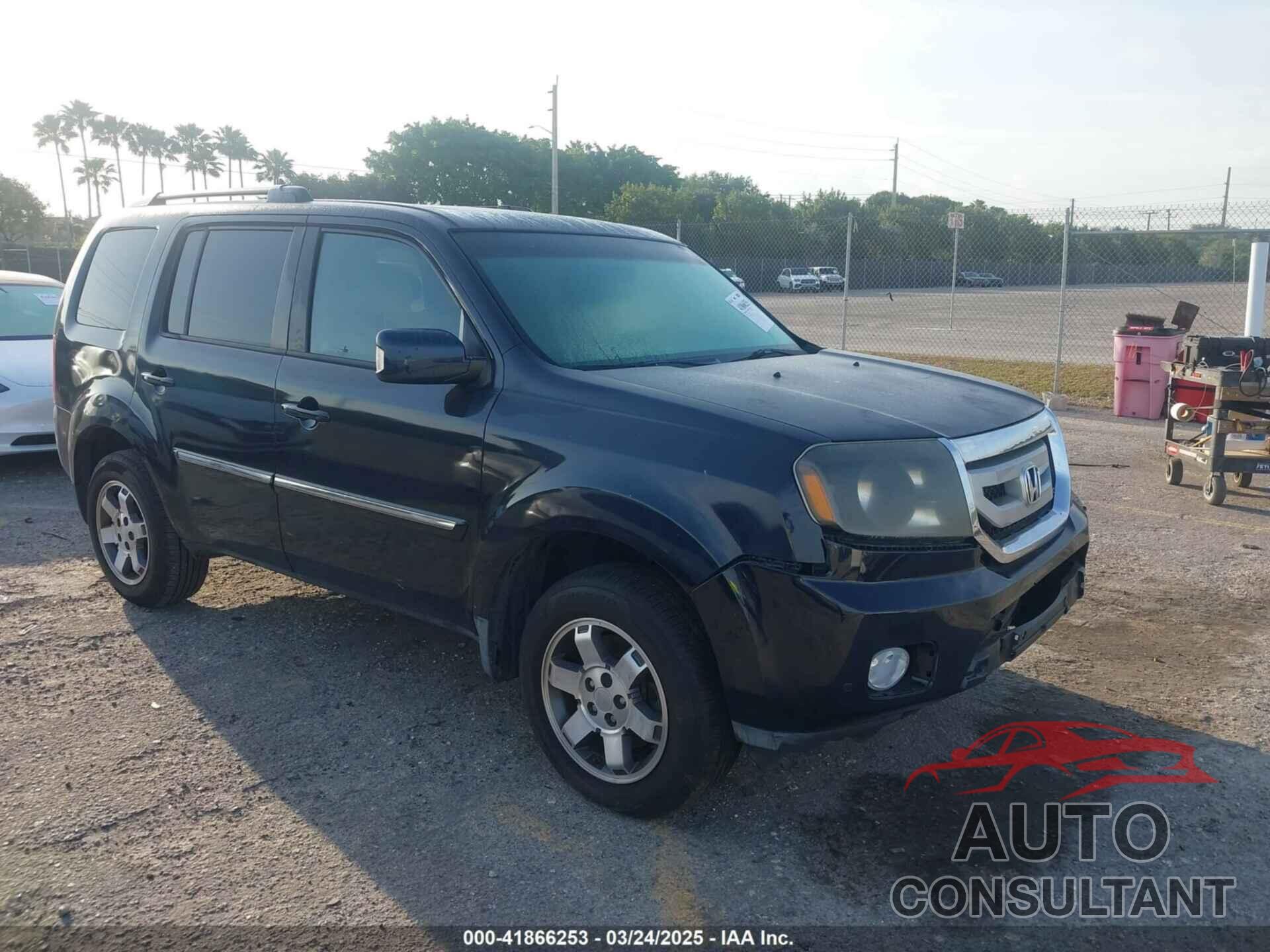 HONDA PILOT 2011 - 5FNYF3H92BB035973