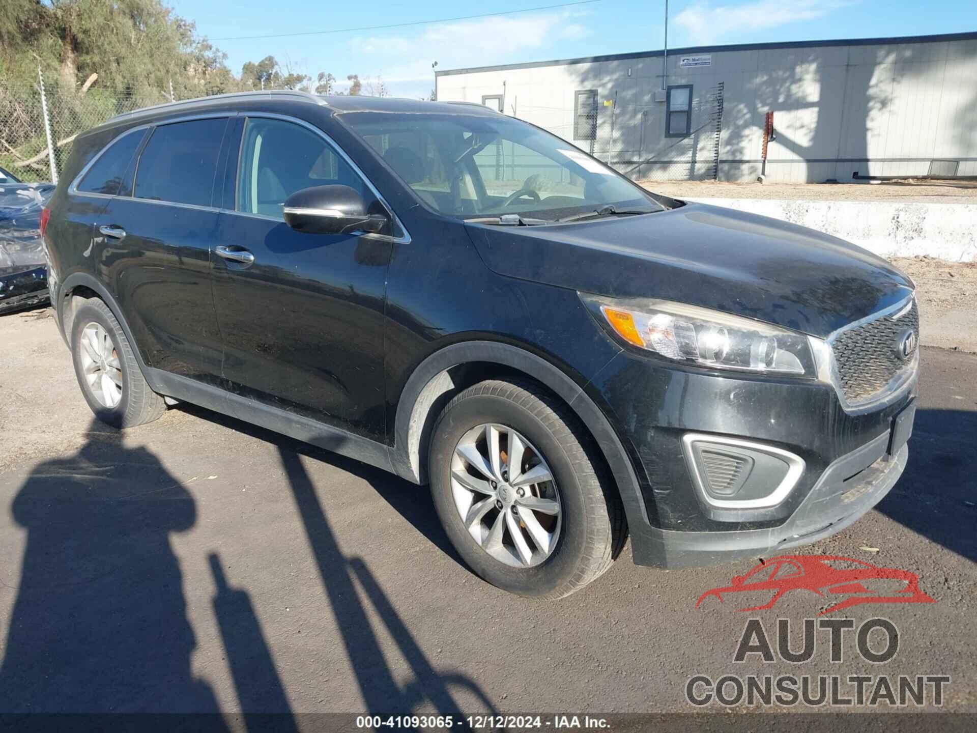 KIA SORENTO 2018 - 5XYPG4A36JG348195