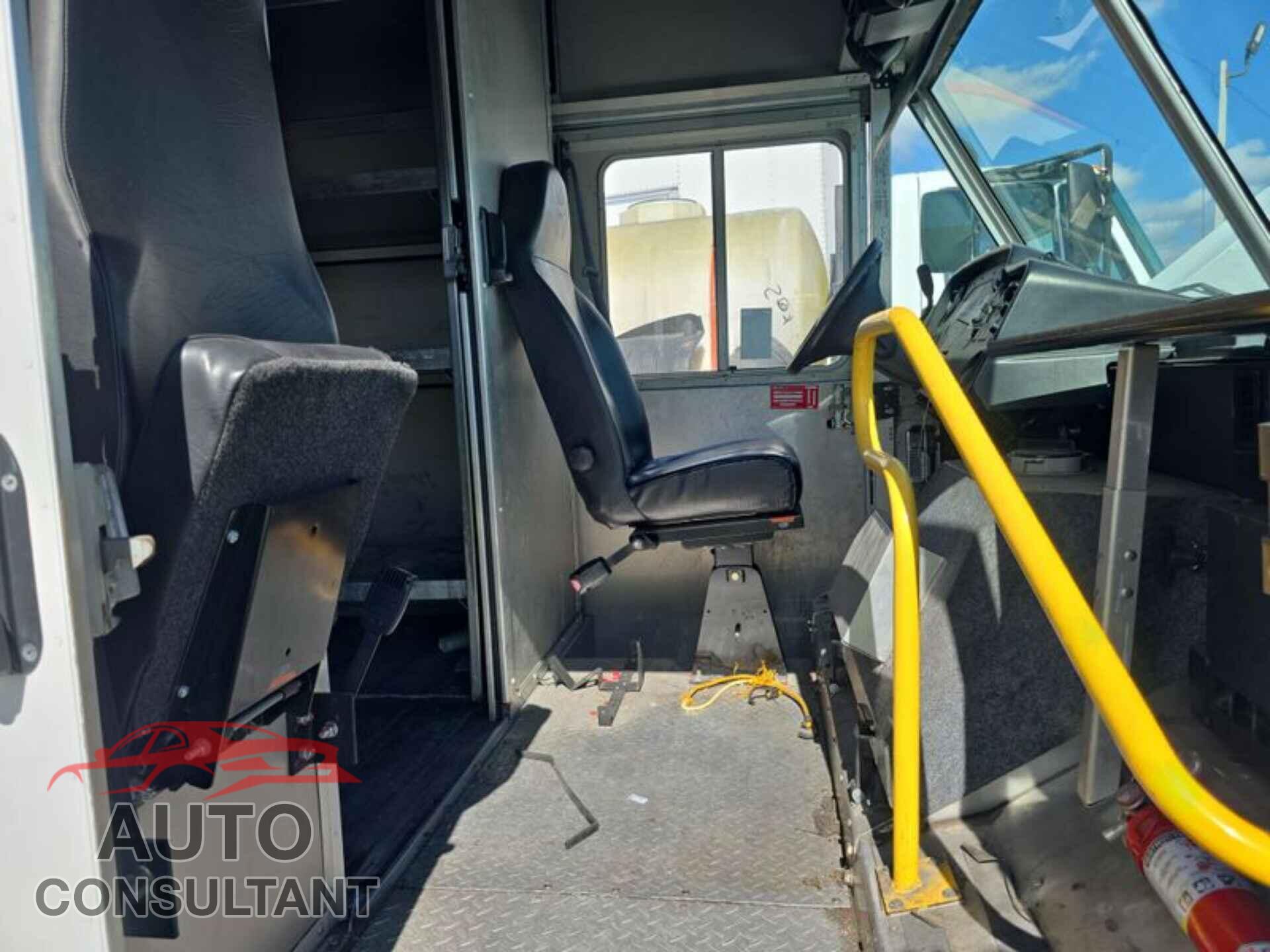 FORD E-450 STRIPPED 2015 - 1FC3E4KL9FDA26725